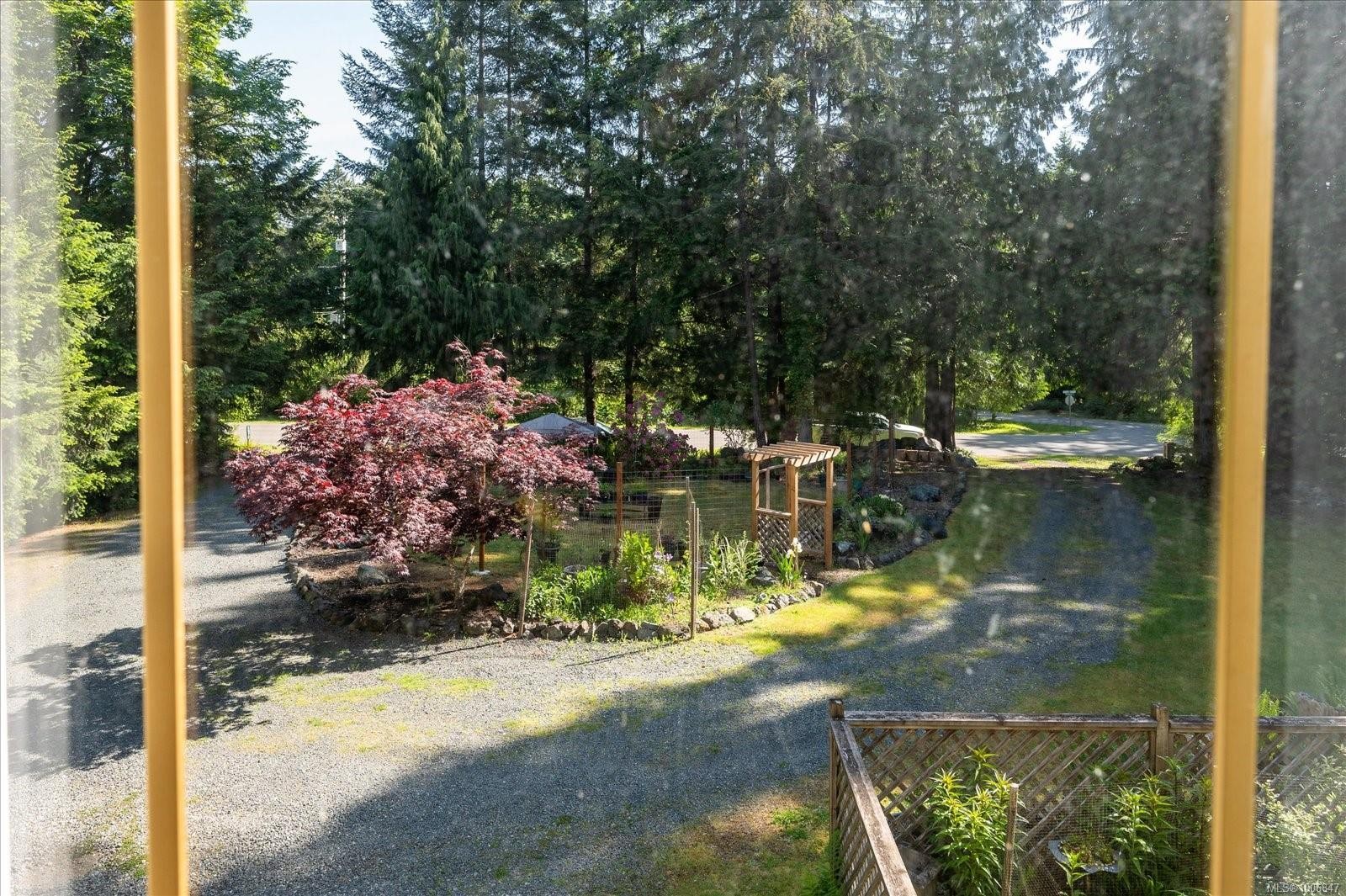 









4672


Thompson Clarke

Dr East,
Bowser,




BC
V0R 1G0

