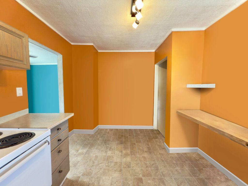 









1802


31

Street,
Vernon,




BC
V1T 5G9

