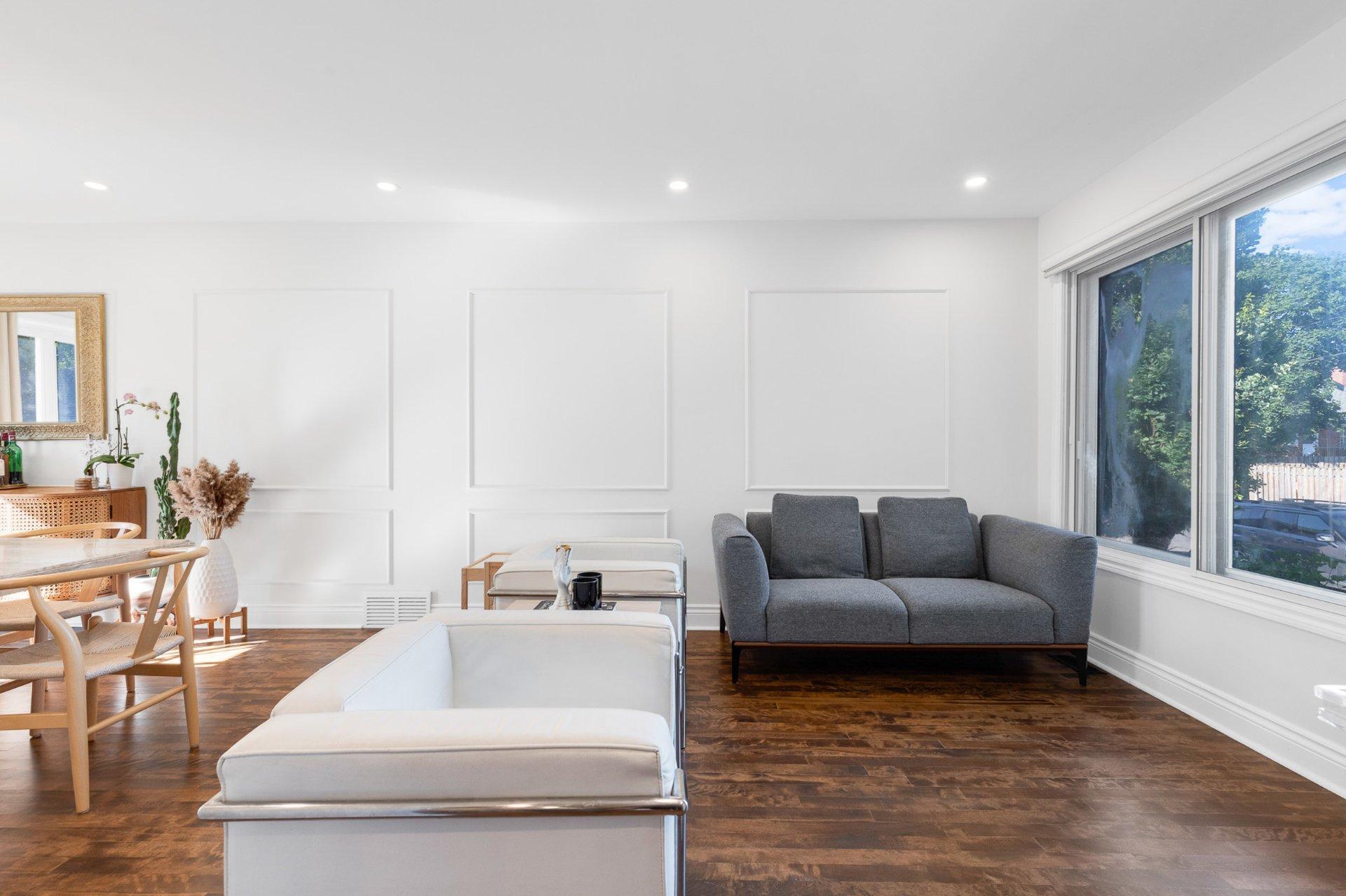 









8109


Ch. Edinburgh

,
Côte-Saint-Luc,




QC
H4X1B3

