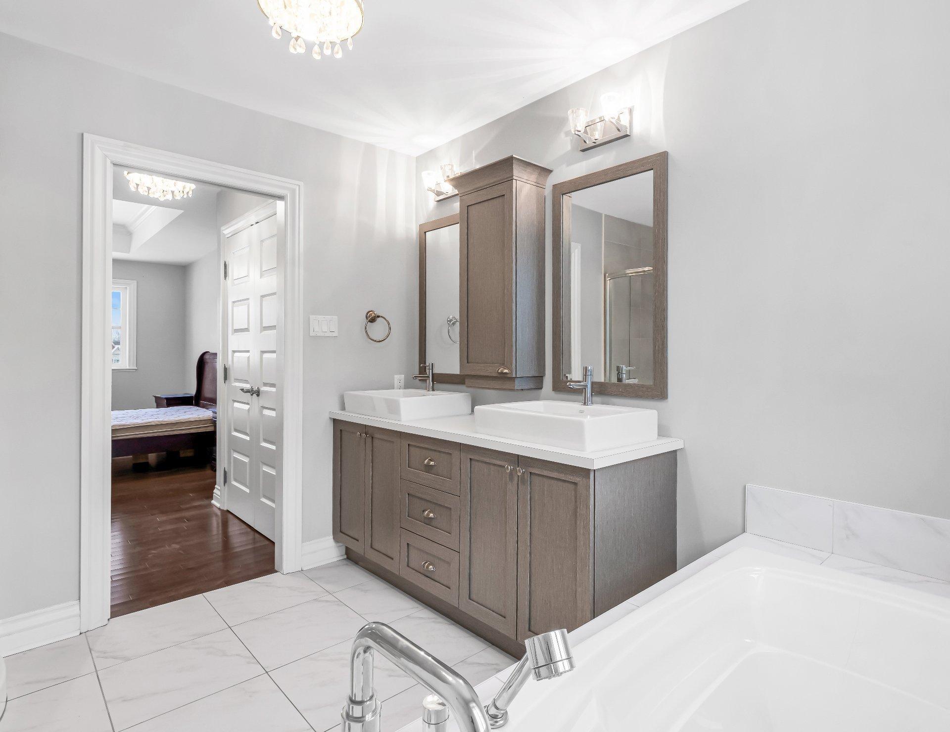 









33


Rue des Cerisiers

,
Vaudreuil-Dorion,




QC
J7V0K1

