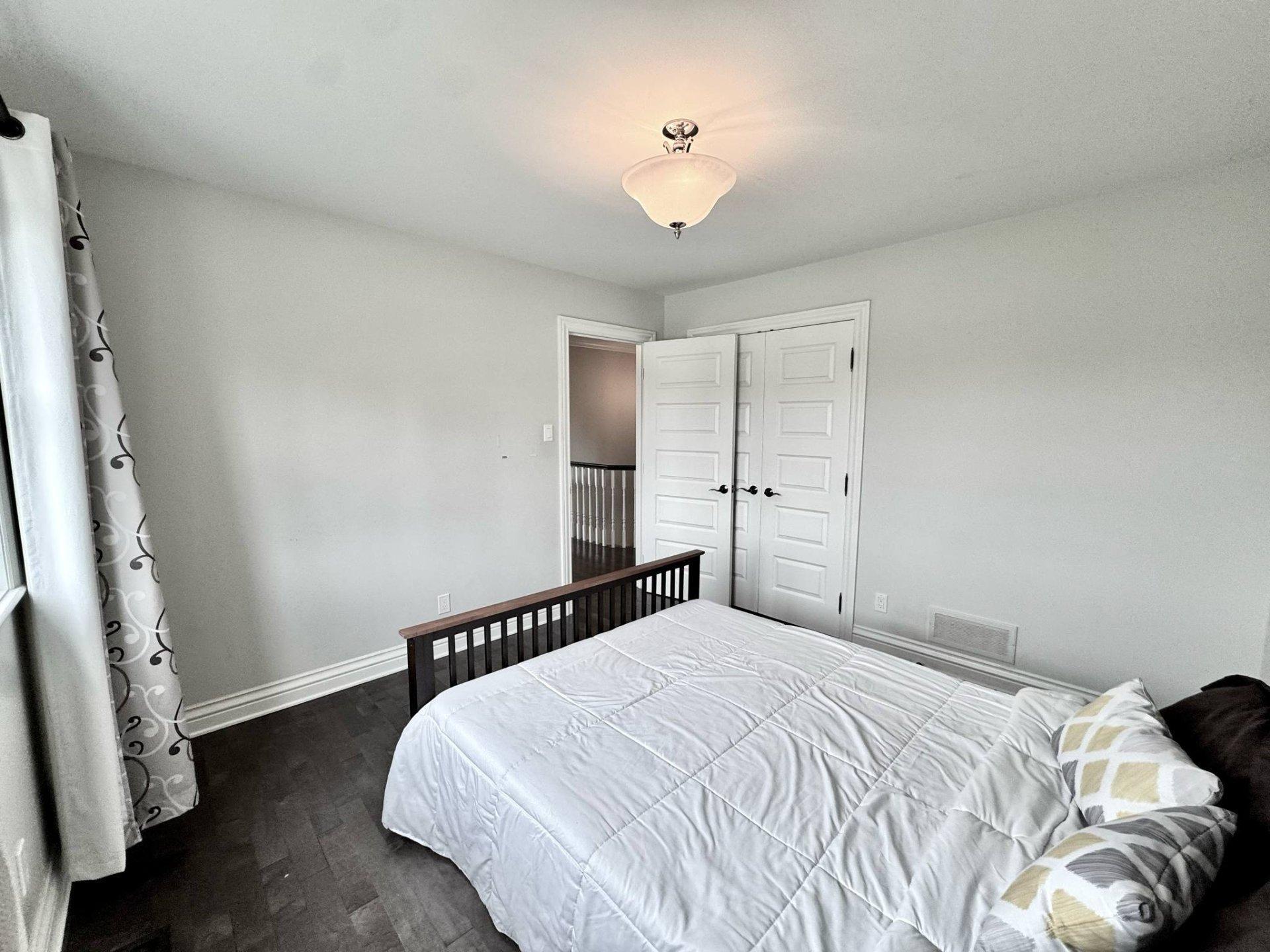 









33


Rue des Cerisiers

,
Vaudreuil-Dorion,




QC
J7V0K1

