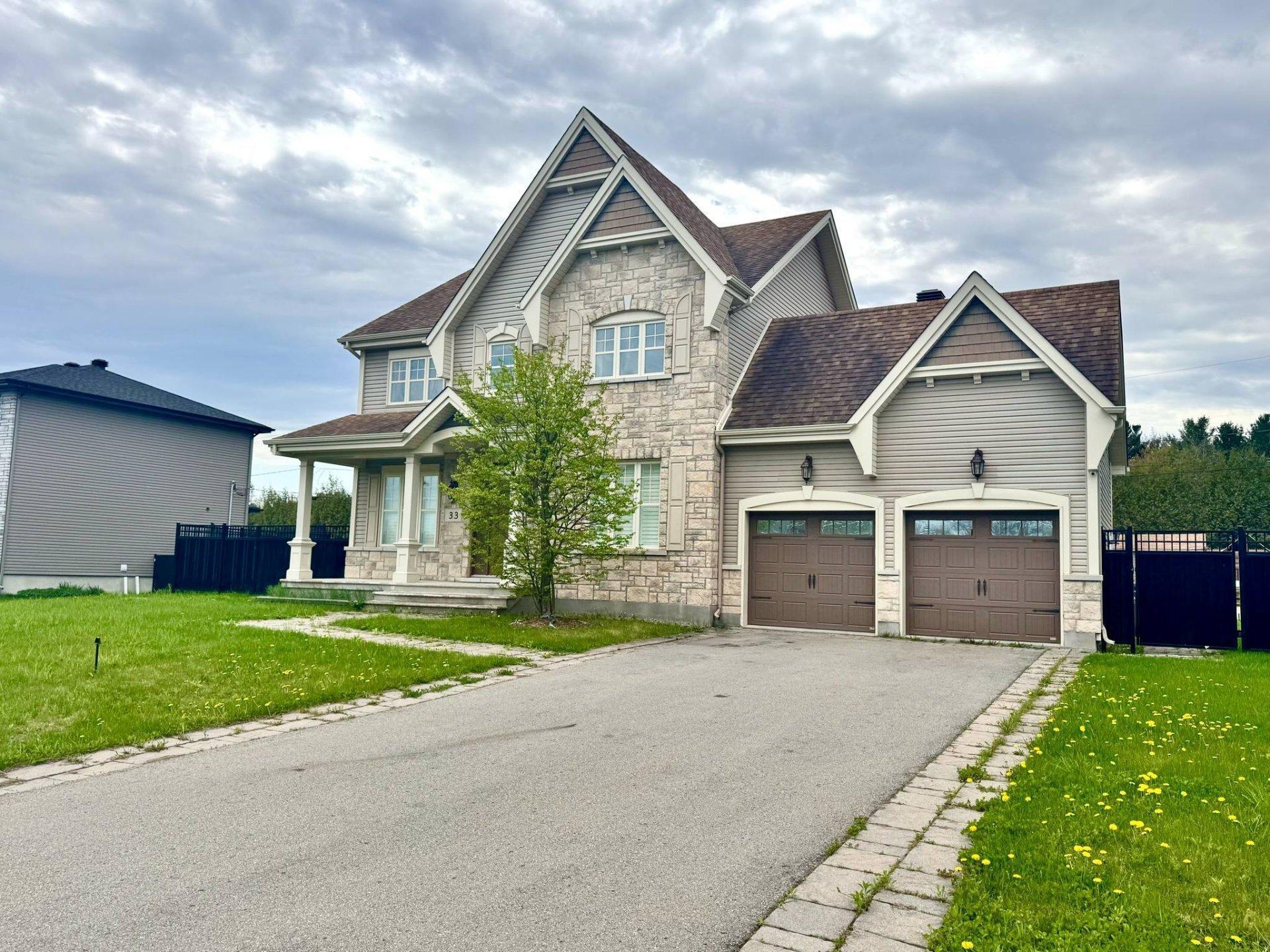 









33


Rue des Cerisiers

,
Vaudreuil-Dorion,




QC
J7V0K1


