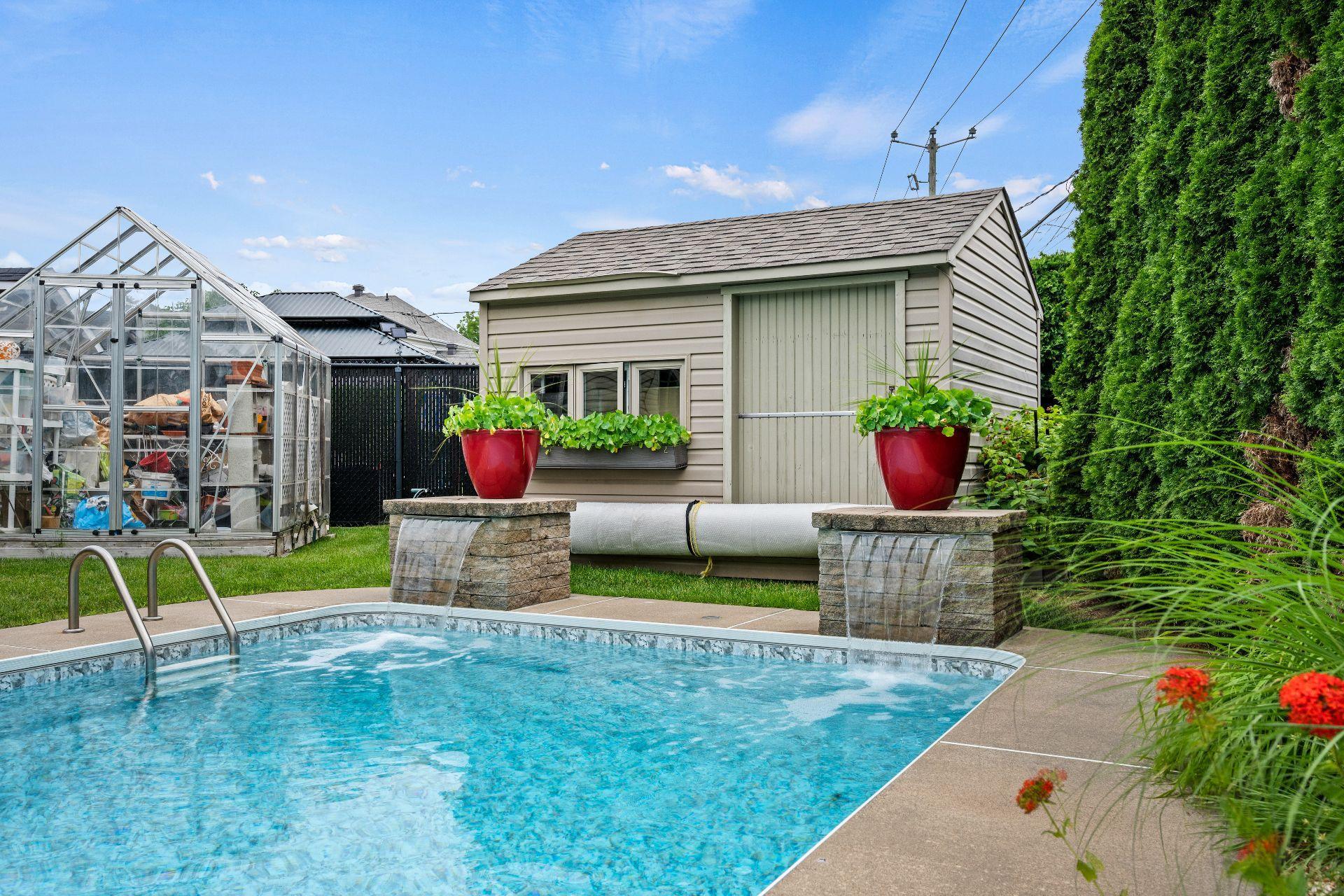









198


Rue Brossard

,
Saint-Constant,




QC
J5A0B4

