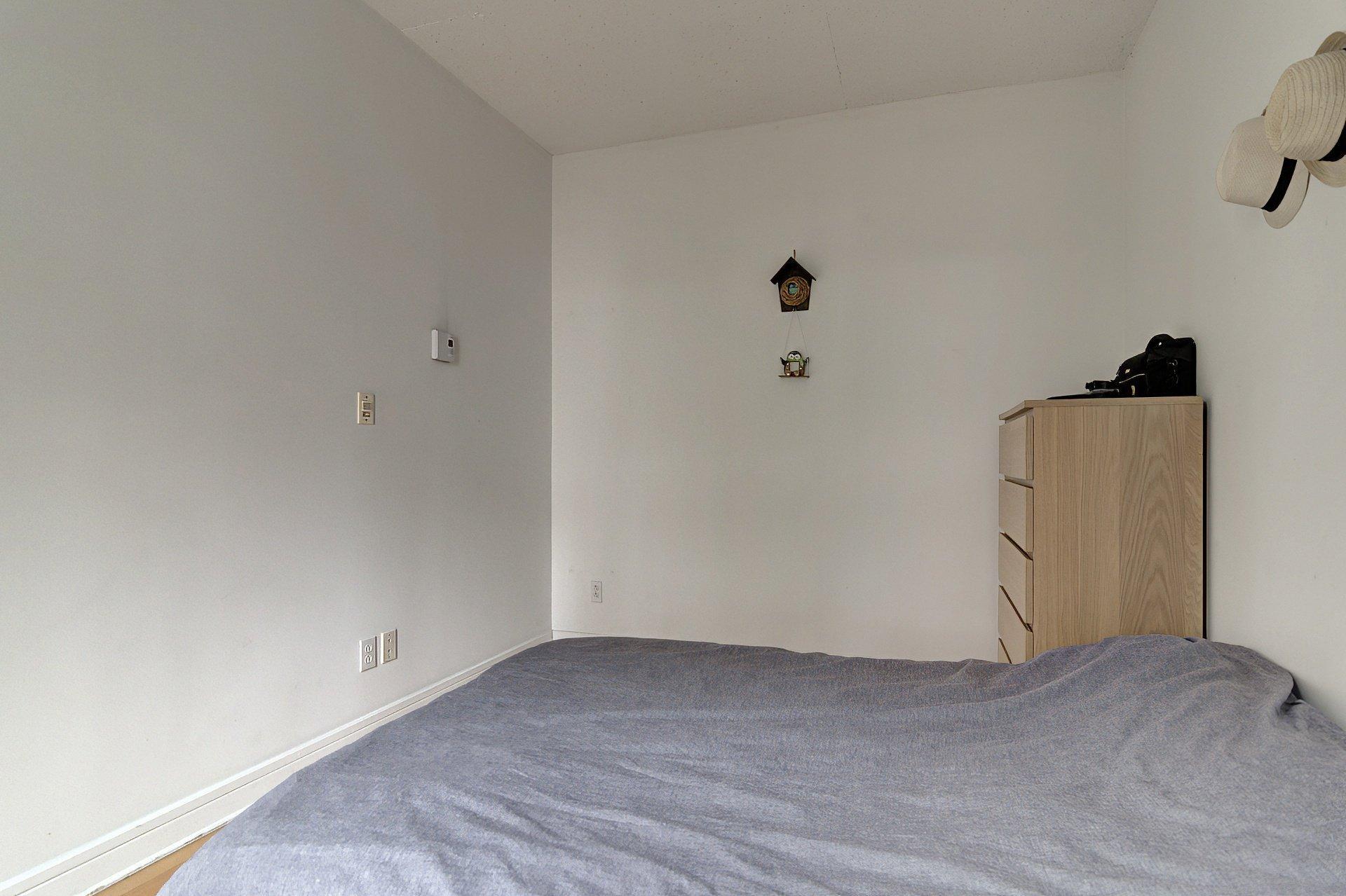 









1100


Rue Jeanne-Mance

, 306,
Montréal (Ville-Marie),




QC
H2Z1L7


