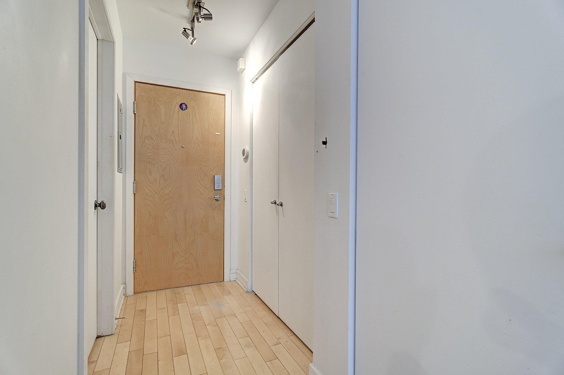









1100


Rue Jeanne-Mance

, 306,
Montréal (Ville-Marie),




QC
H2Z1L7

