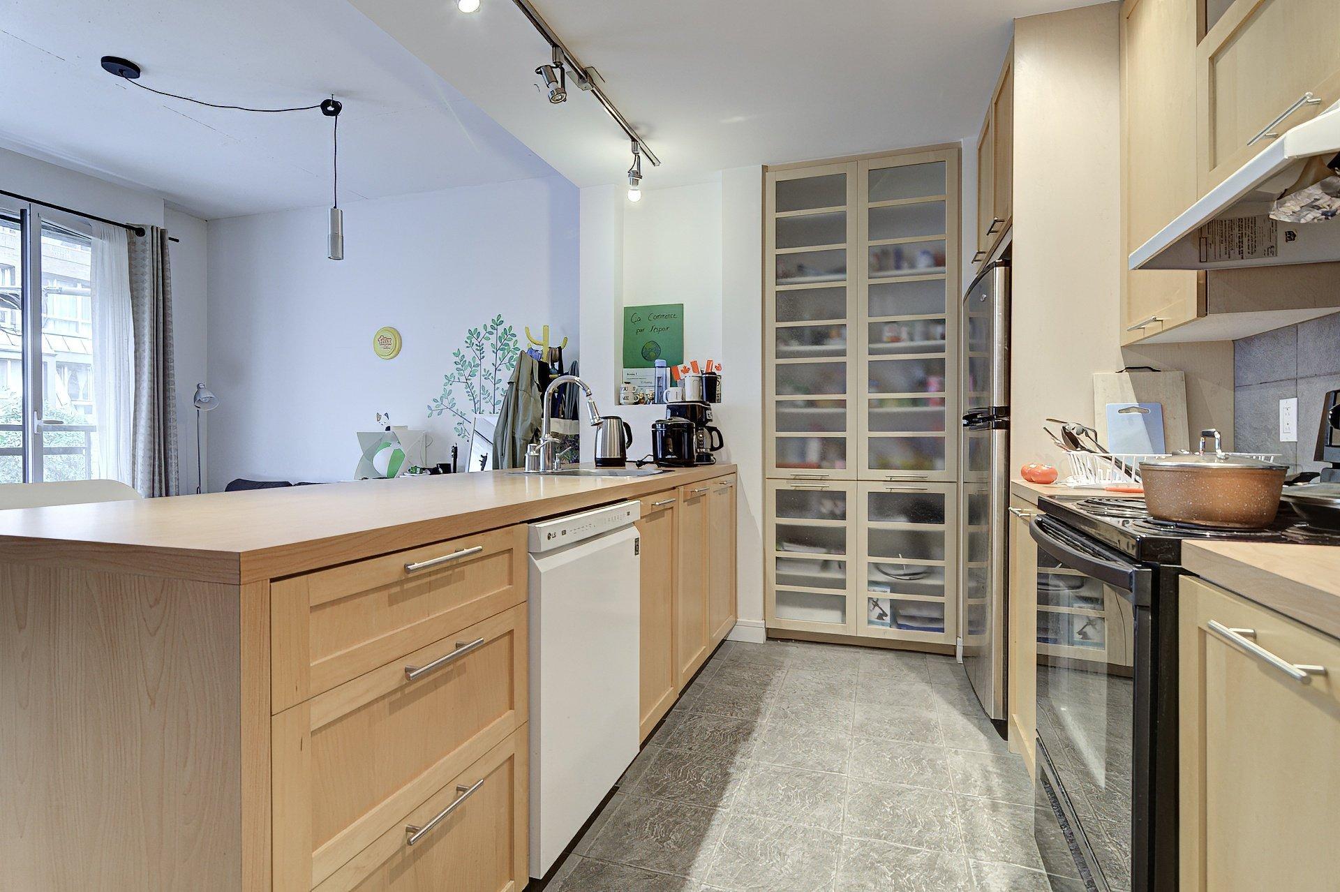 









1100


Rue Jeanne-Mance

, 306,
Montréal (Ville-Marie),




QC
H2Z1L7

