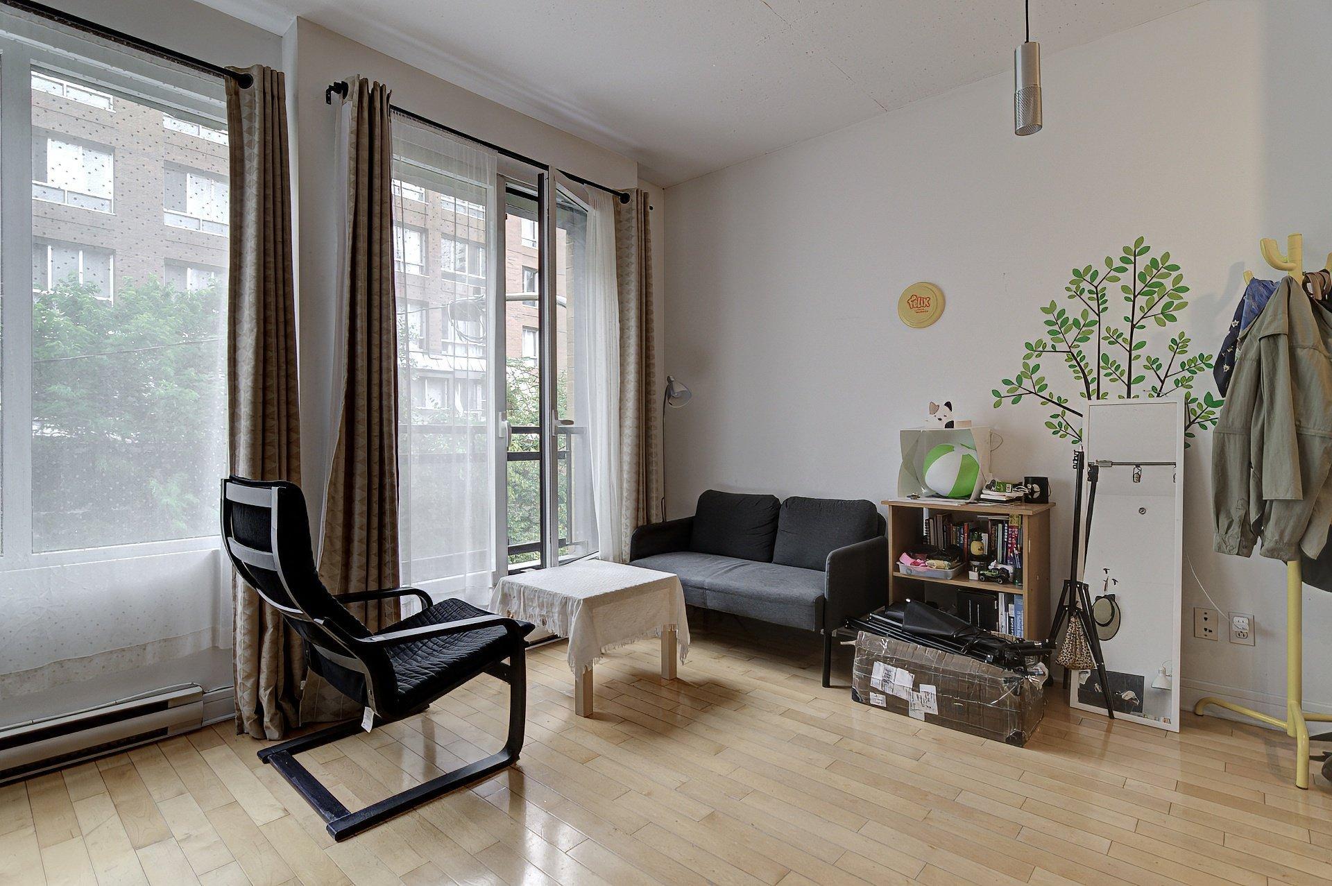









1100


Rue Jeanne-Mance

, 306,
Montréal (Ville-Marie),




QC
H2Z1L7

