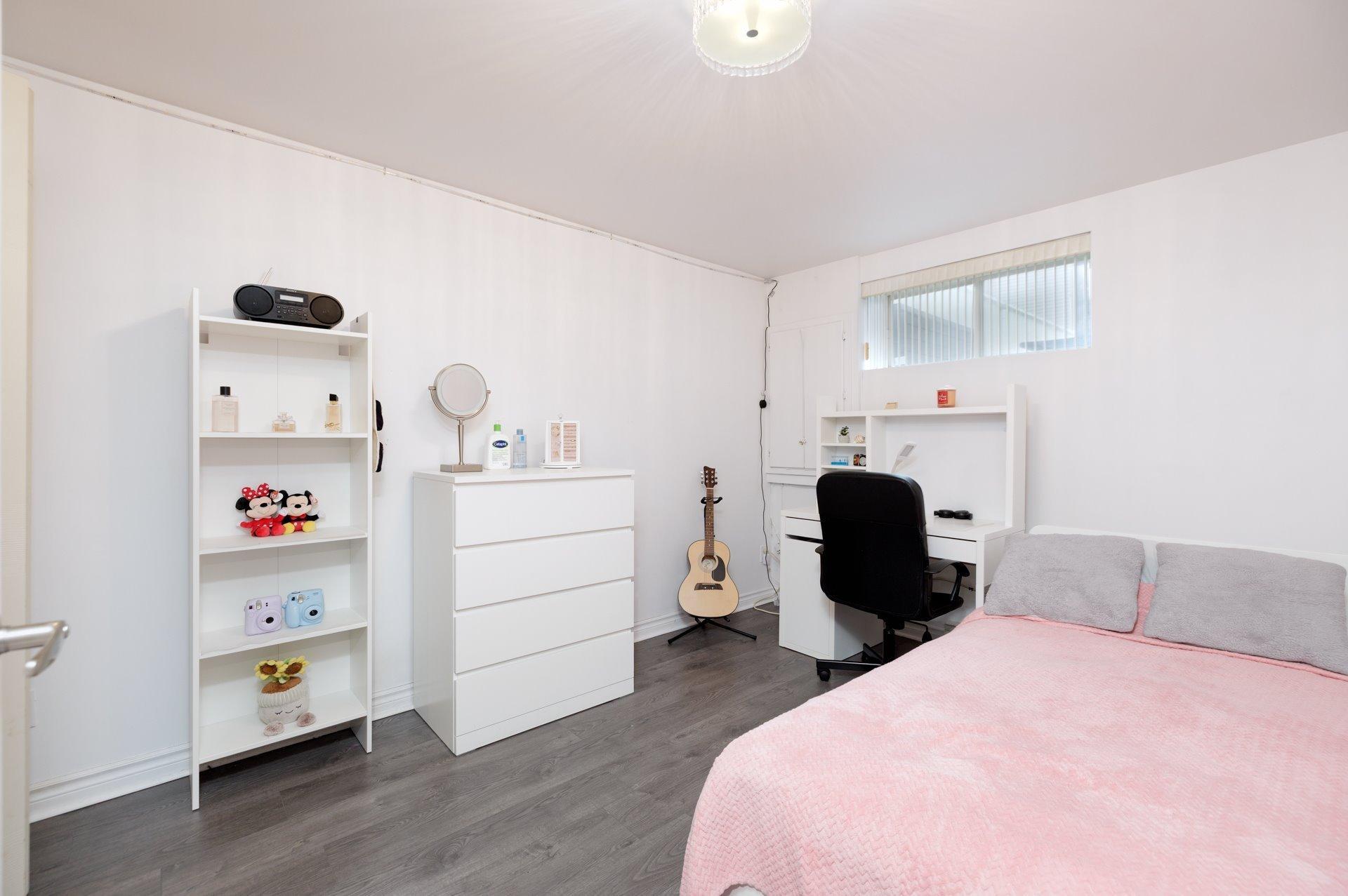 









507


Rue Rémillard

,
Laval (Auteuil),




QC
H7H3A8

