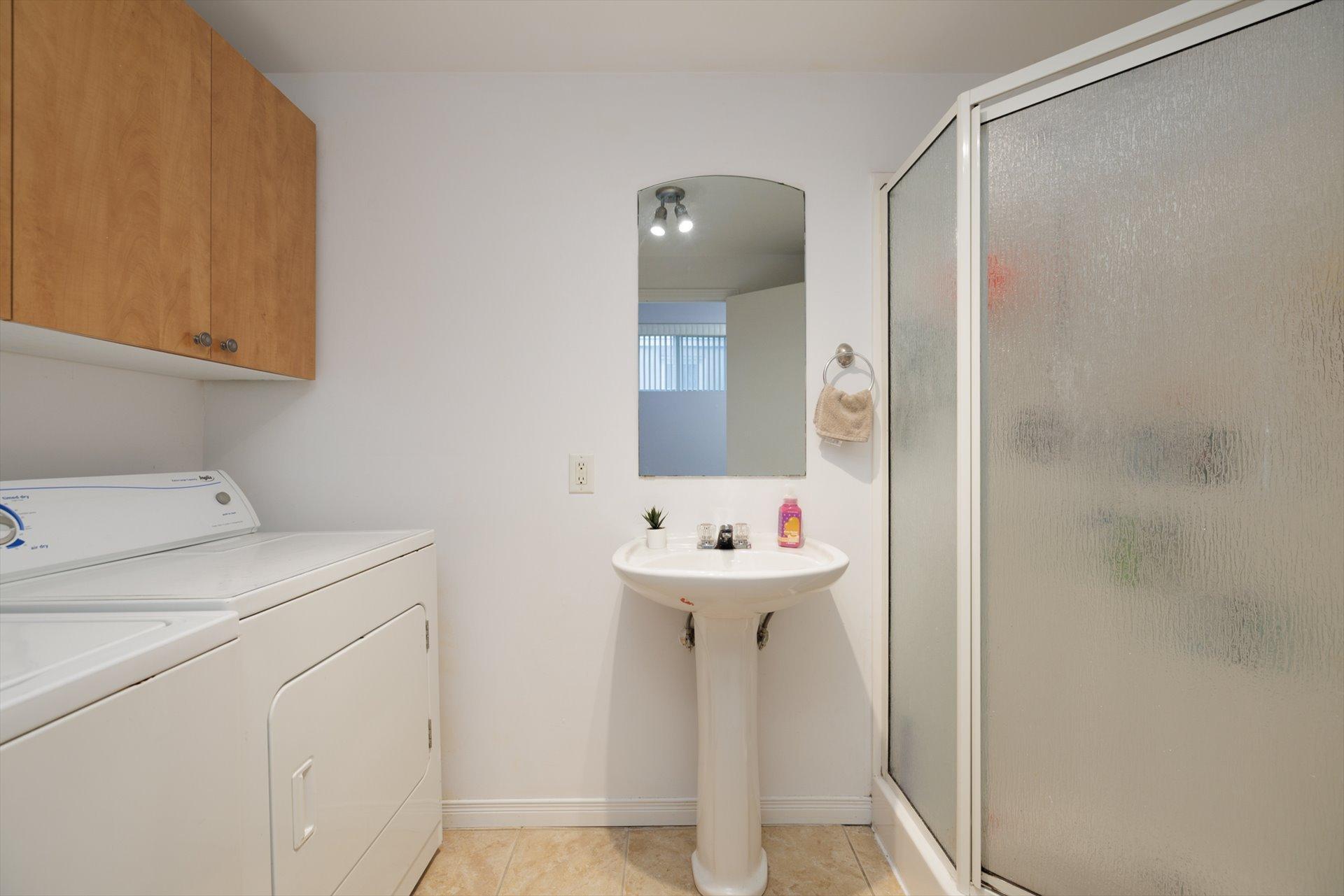 









507


Rue Rémillard

,
Laval (Auteuil),




QC
H7H3A8

