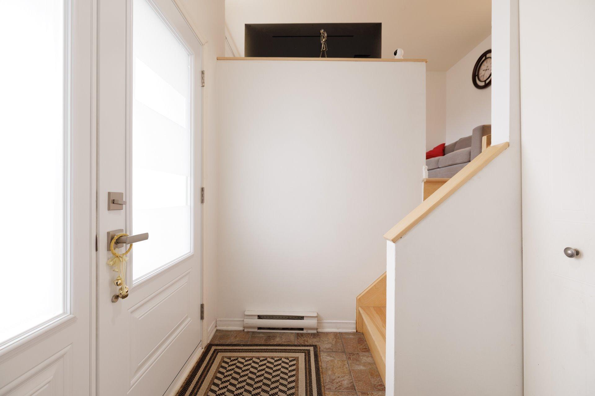









507


Rue Rémillard

,
Laval (Auteuil),




QC
H7H3A8

