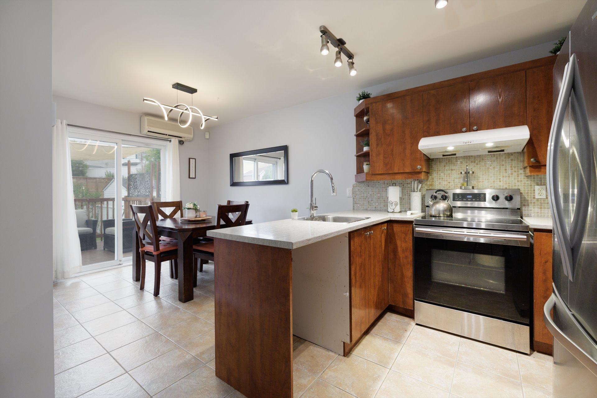 









507


Rue Rémillard

,
Laval (Auteuil),




QC
H7H3A8

