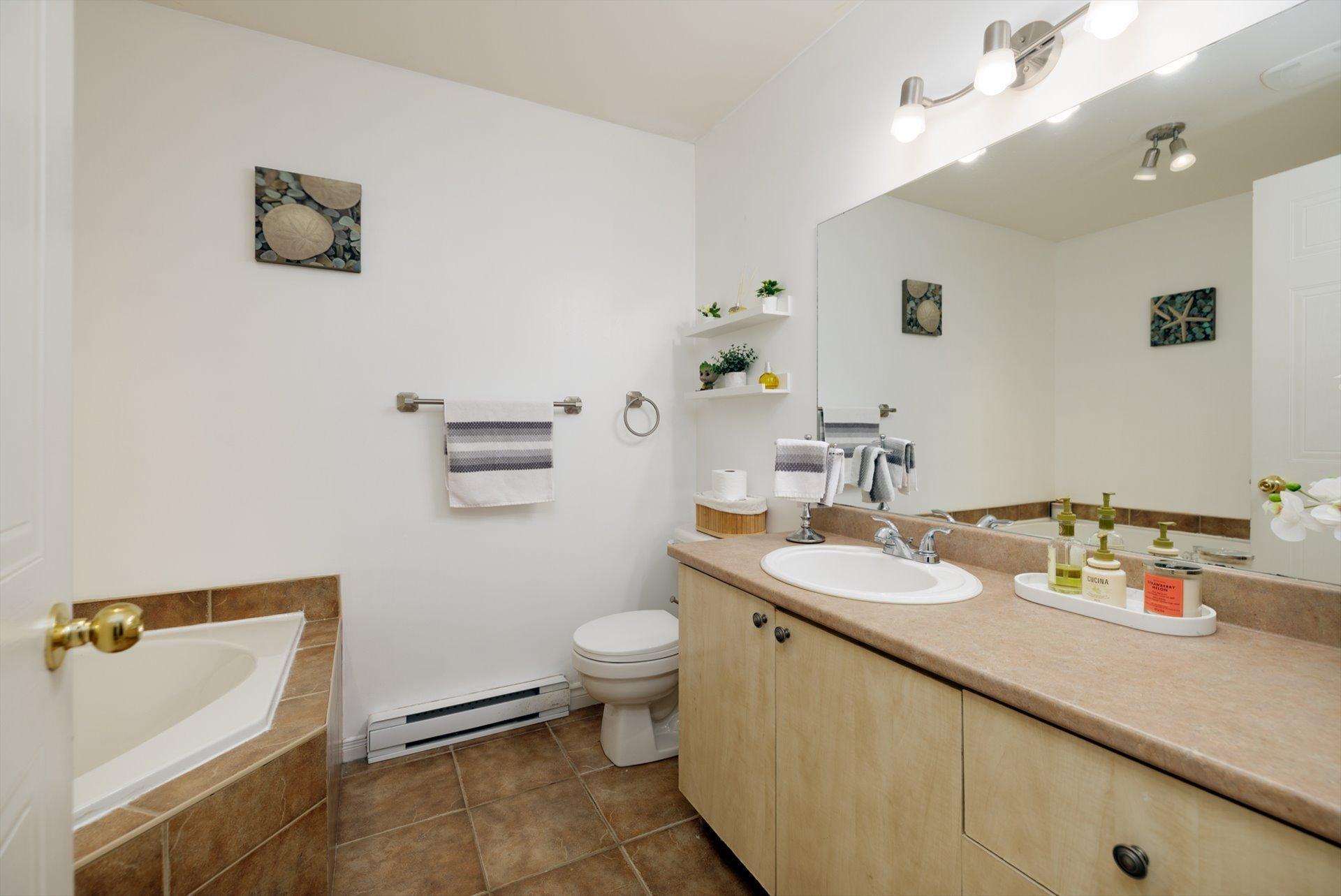 









507


Rue Rémillard

,
Laval (Auteuil),




QC
H7H3A8

