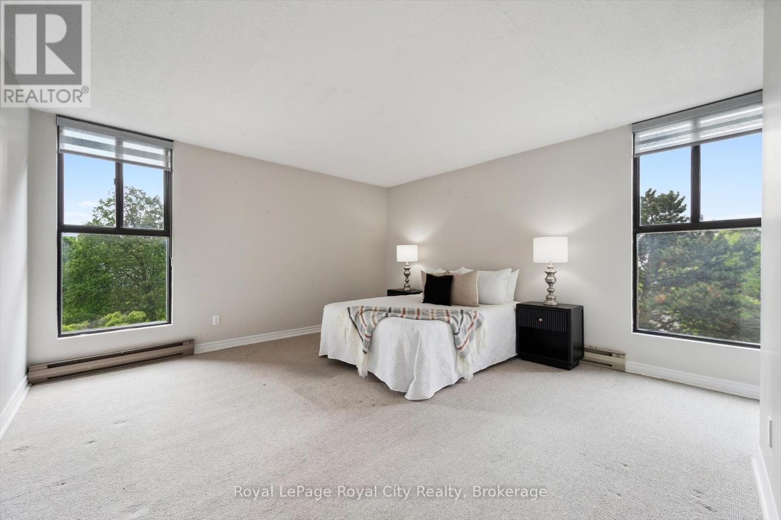 












501 - 22 MARILYN DRIVE

,
Guelph (Riverside Park),




Ontario
N1H7T1

