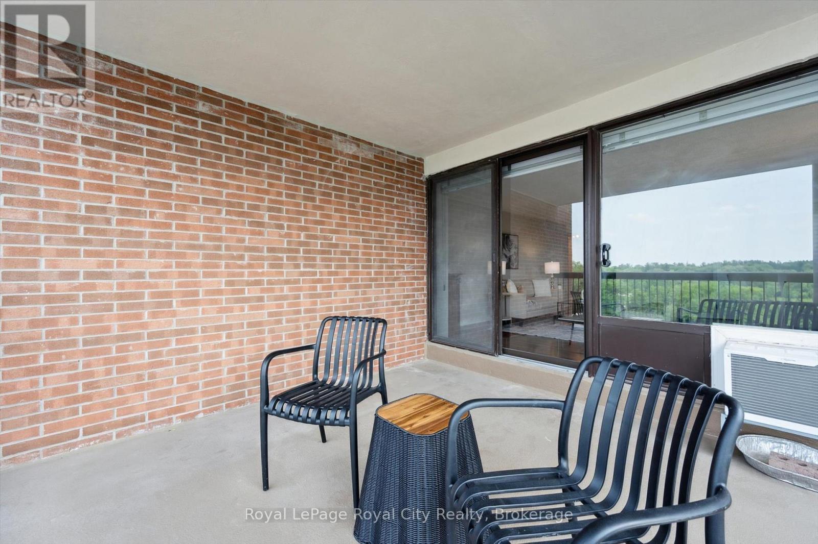 












501 - 22 MARILYN DRIVE

,
Guelph (Riverside Park),




Ontario
N1H7T1

