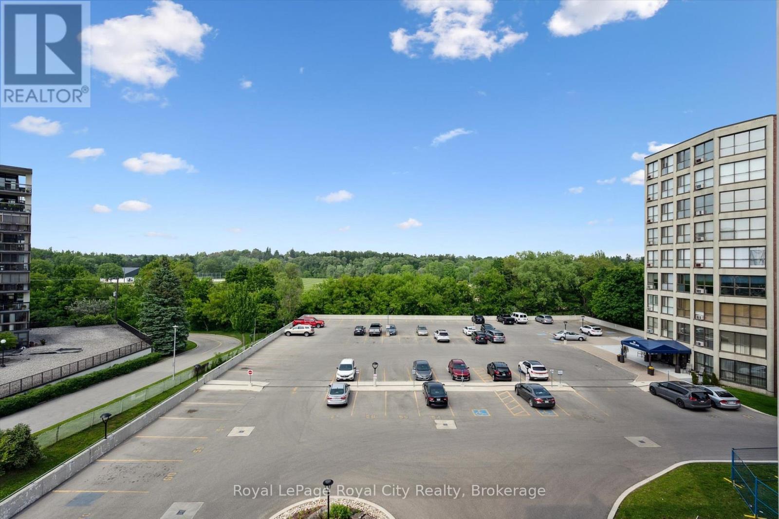 












501 - 22 MARILYN DRIVE

,
Guelph (Riverside Park),




Ontario
N1H7T1

