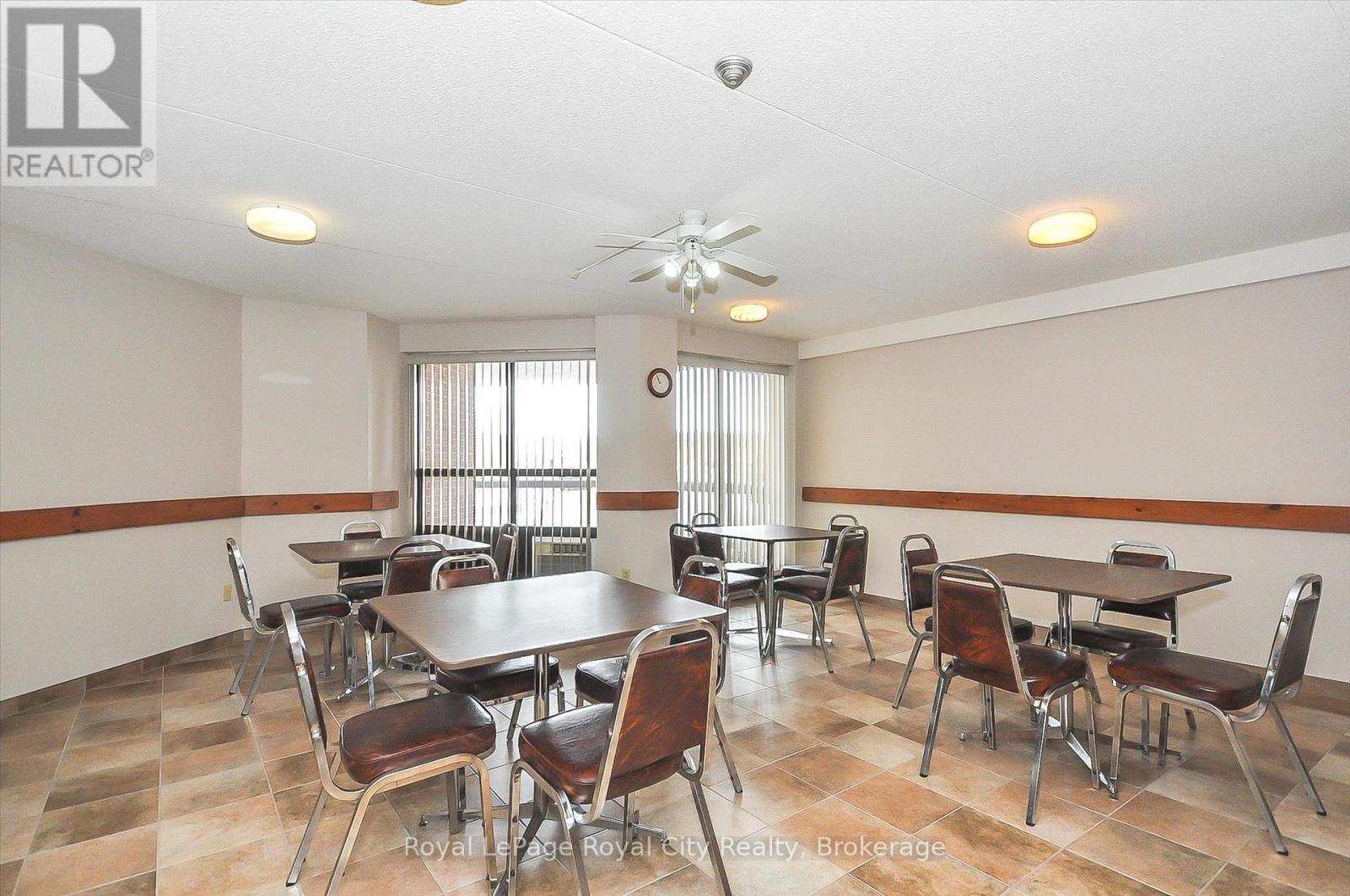 












501 - 22 MARILYN DRIVE

,
Guelph (Riverside Park),




Ontario
N1H7T1

