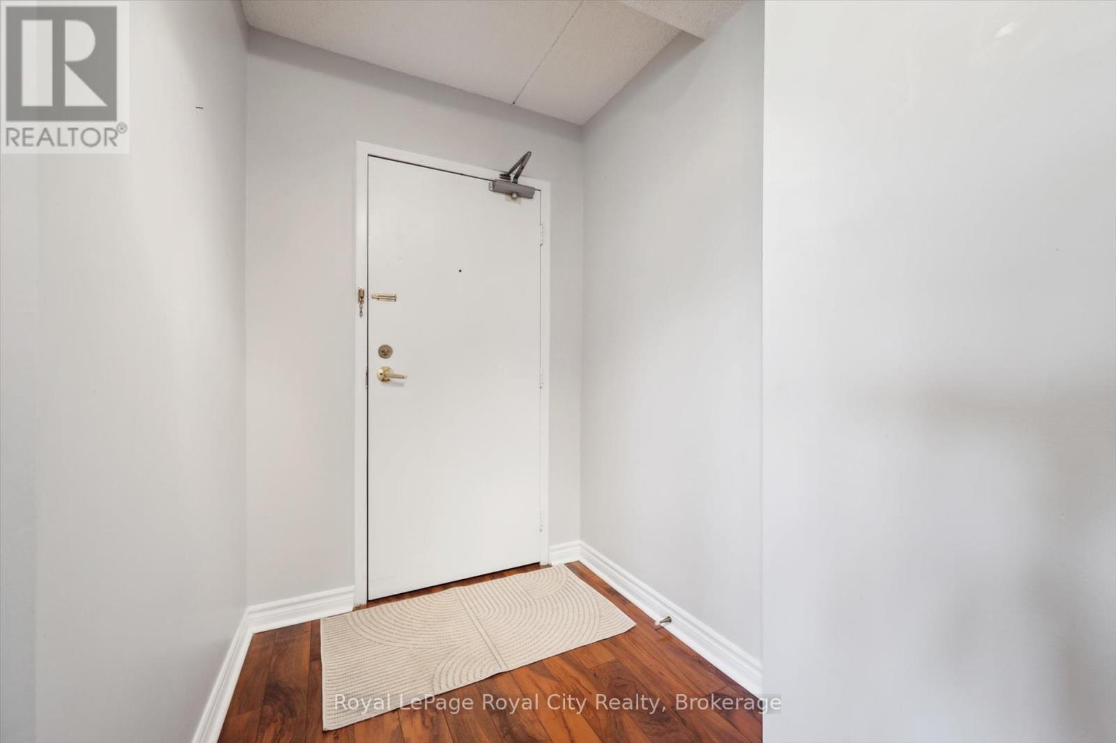 












501 - 22 MARILYN DRIVE

,
Guelph (Riverside Park),




Ontario
N1H7T1

