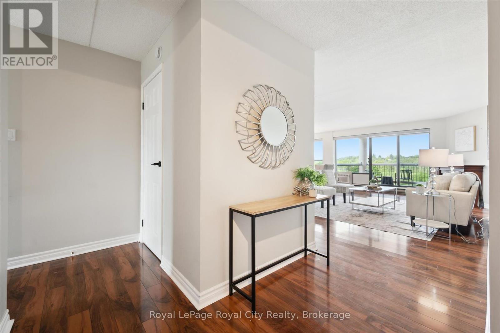 












501 - 22 MARILYN DRIVE

,
Guelph (Riverside Park),




Ontario
N1H7T1

