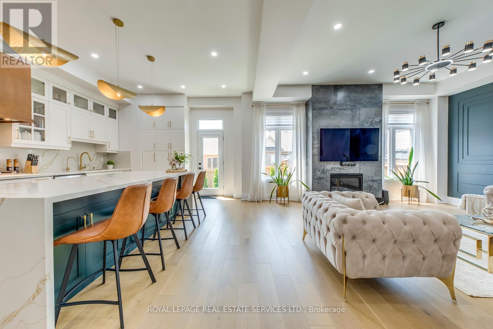 












3450 POST ROAD

,
Oakville,




Ontario
L6H0Y9

