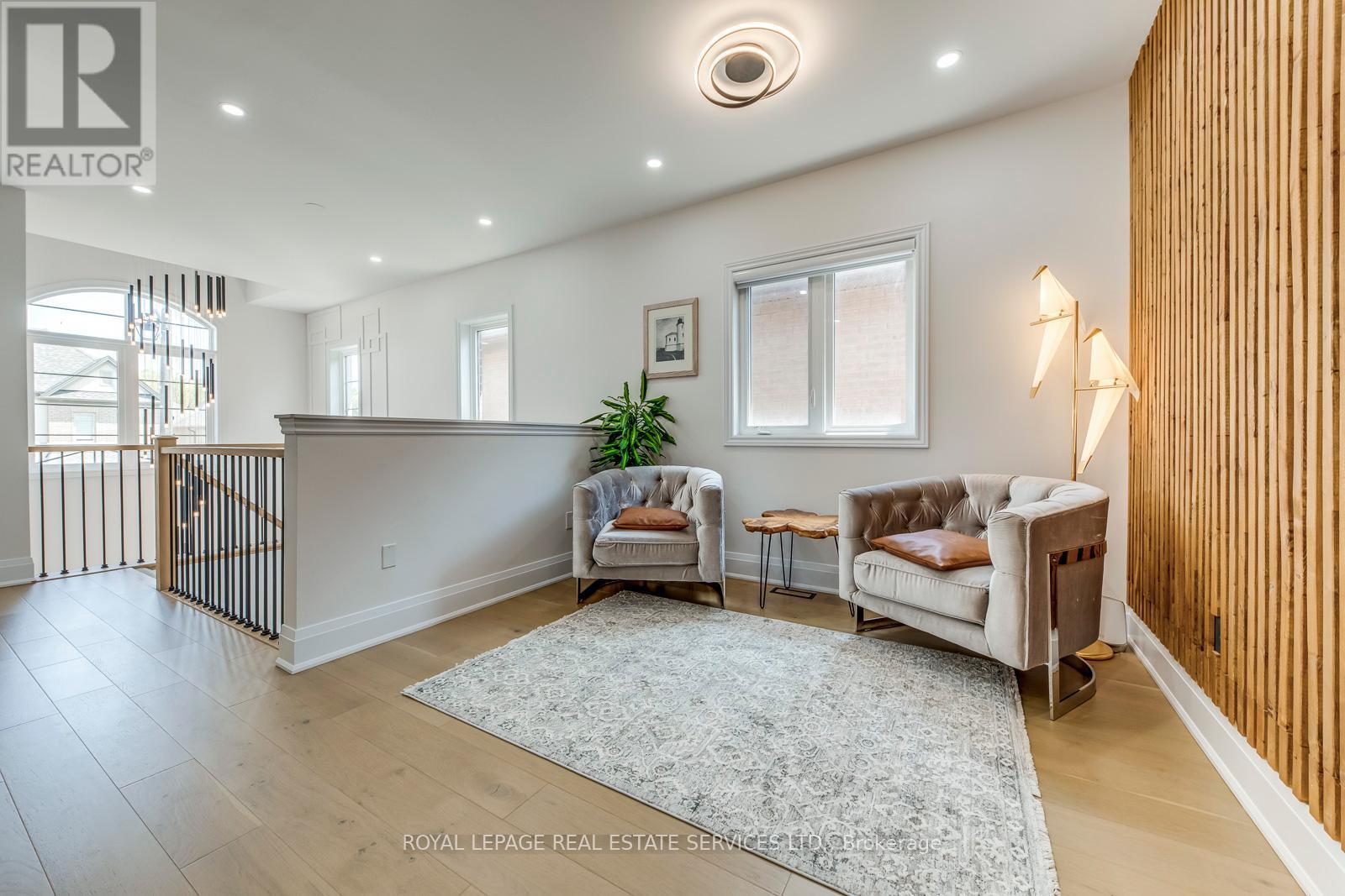 












3450 POST ROAD

,
Oakville,




Ontario
L6H0Y9

