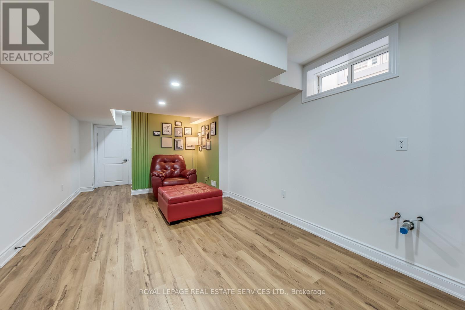 












3450 POST ROAD

,
Oakville,




Ontario
L6H0Y9


