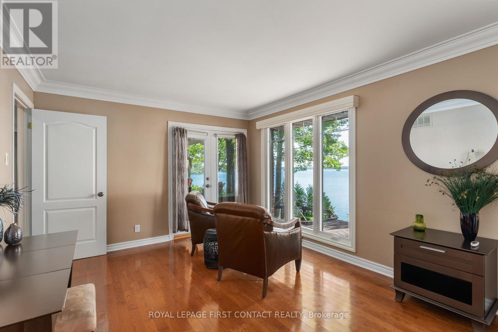 












13 GEORGINA DRIVE

,
Oro-Medonte,




Ontario
L4M1E9

