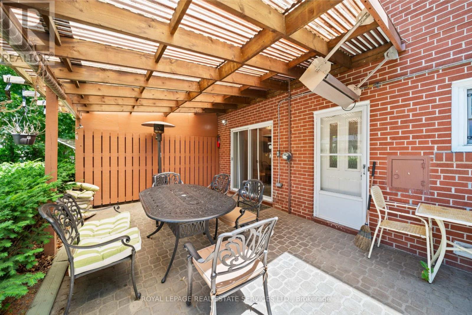












3 ASHMILL COURT

,
Toronto,




Ontario
M9A4T7

