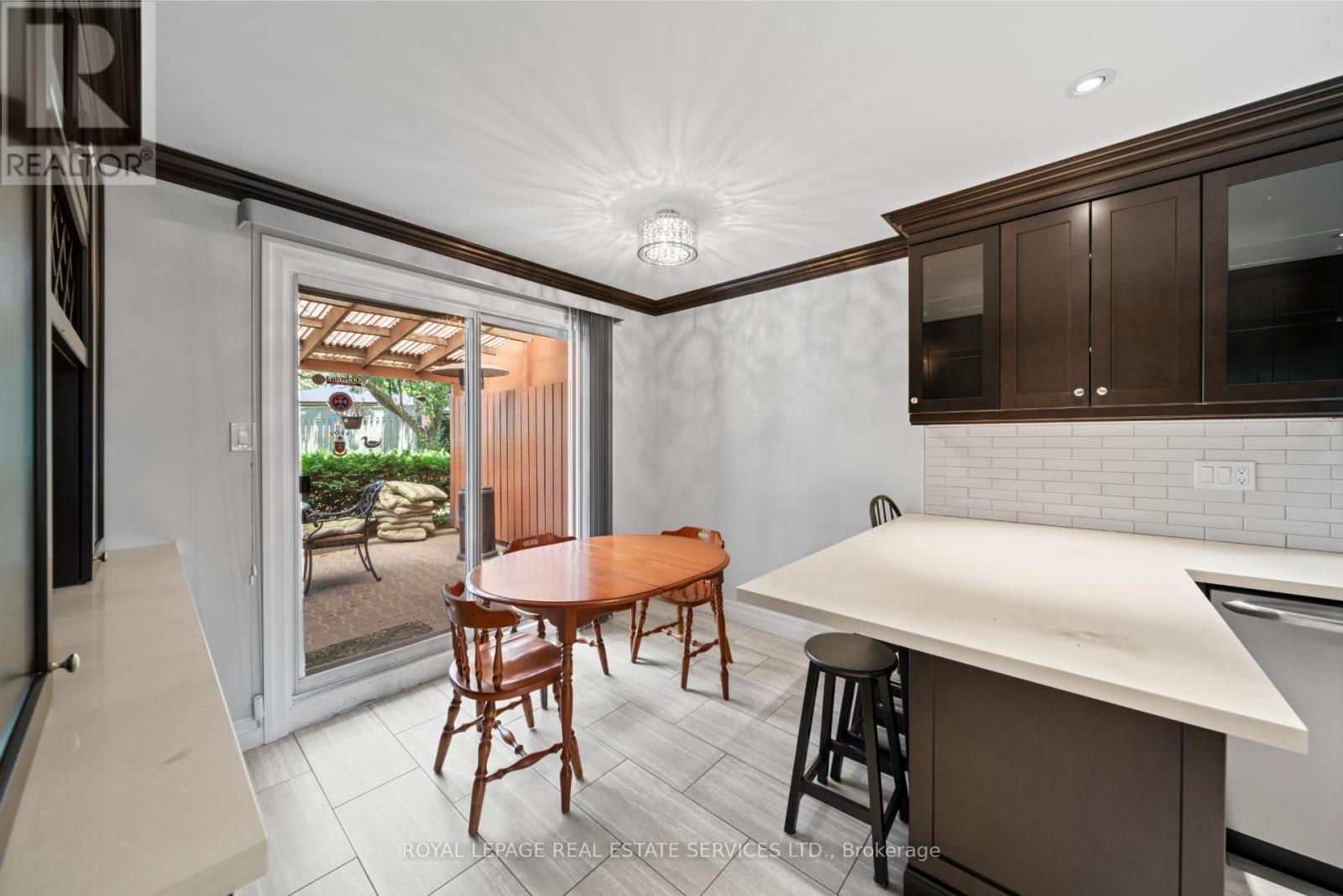 












3 ASHMILL COURT

,
Toronto,




Ontario
M9A4T7

