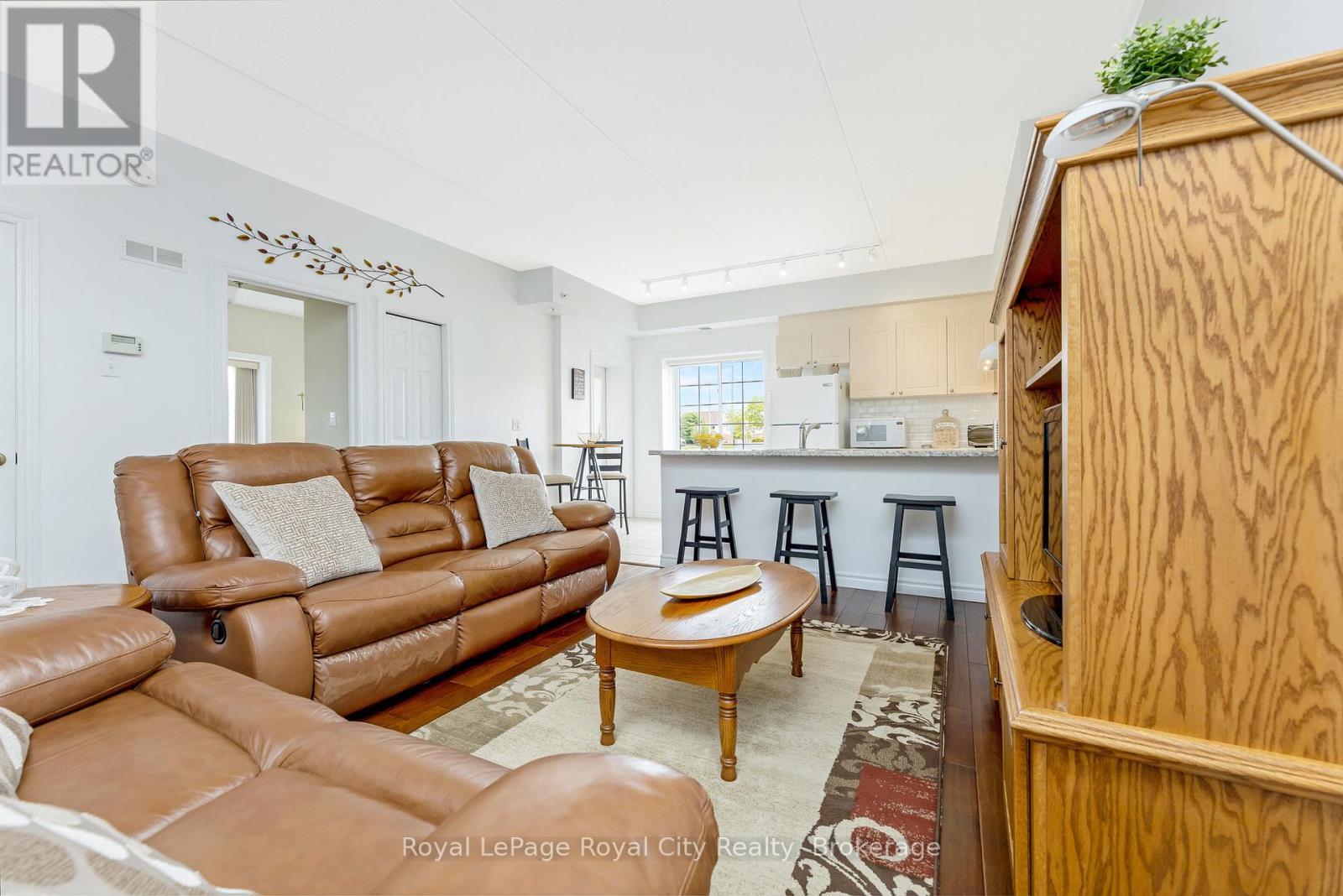 












111 - 415 GRANGE ROAD

,
Guelph (Grange Road),




Ontario
N1E0C4


