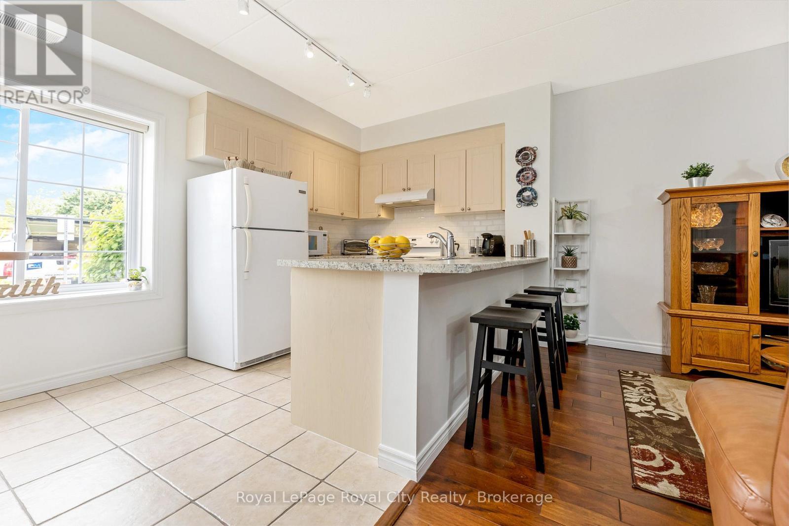 












111 - 415 GRANGE ROAD

,
Guelph (Grange Road),




Ontario
N1E0C4

