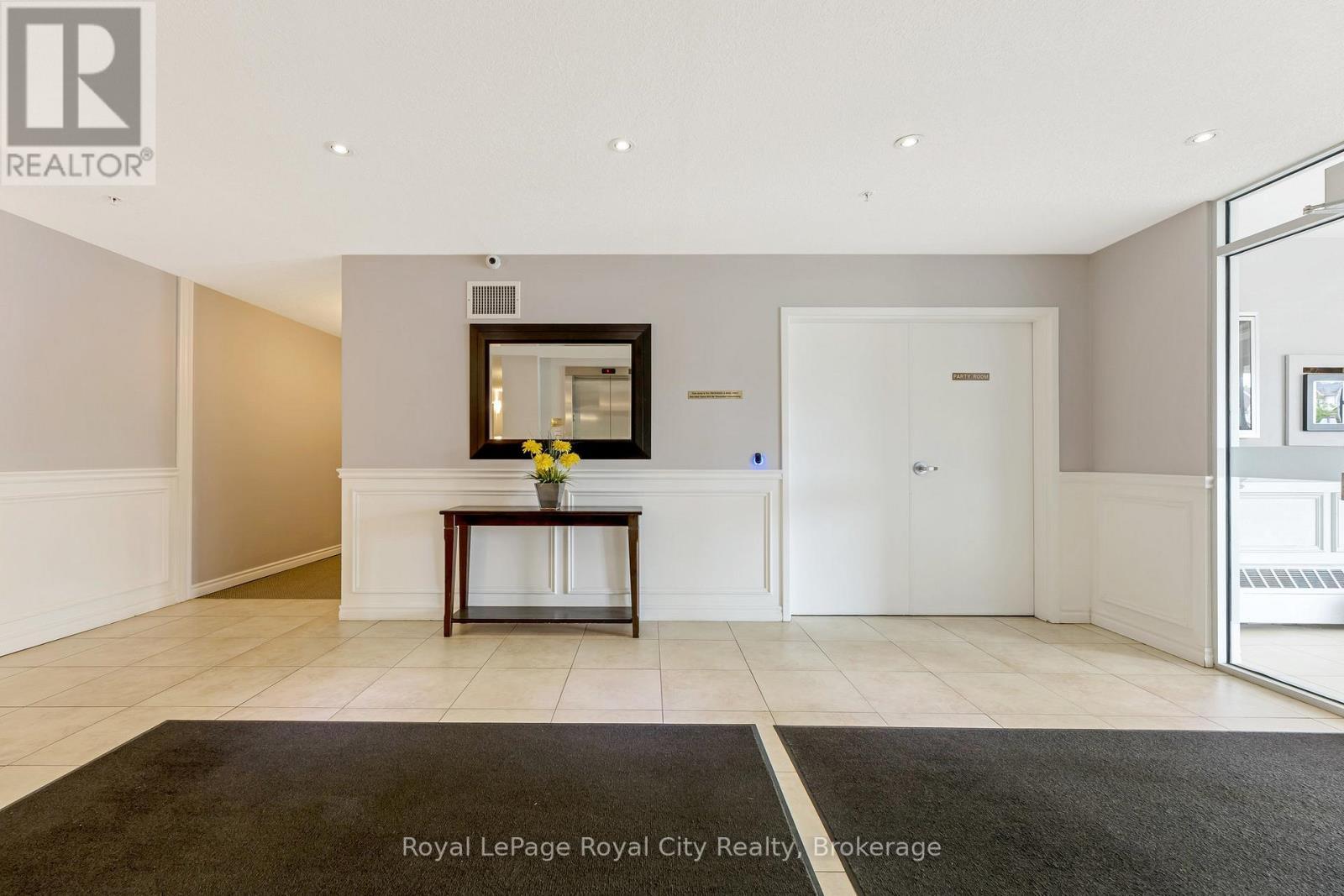 












111 - 415 GRANGE ROAD

,
Guelph (Grange Road),




Ontario
N1E0C4

