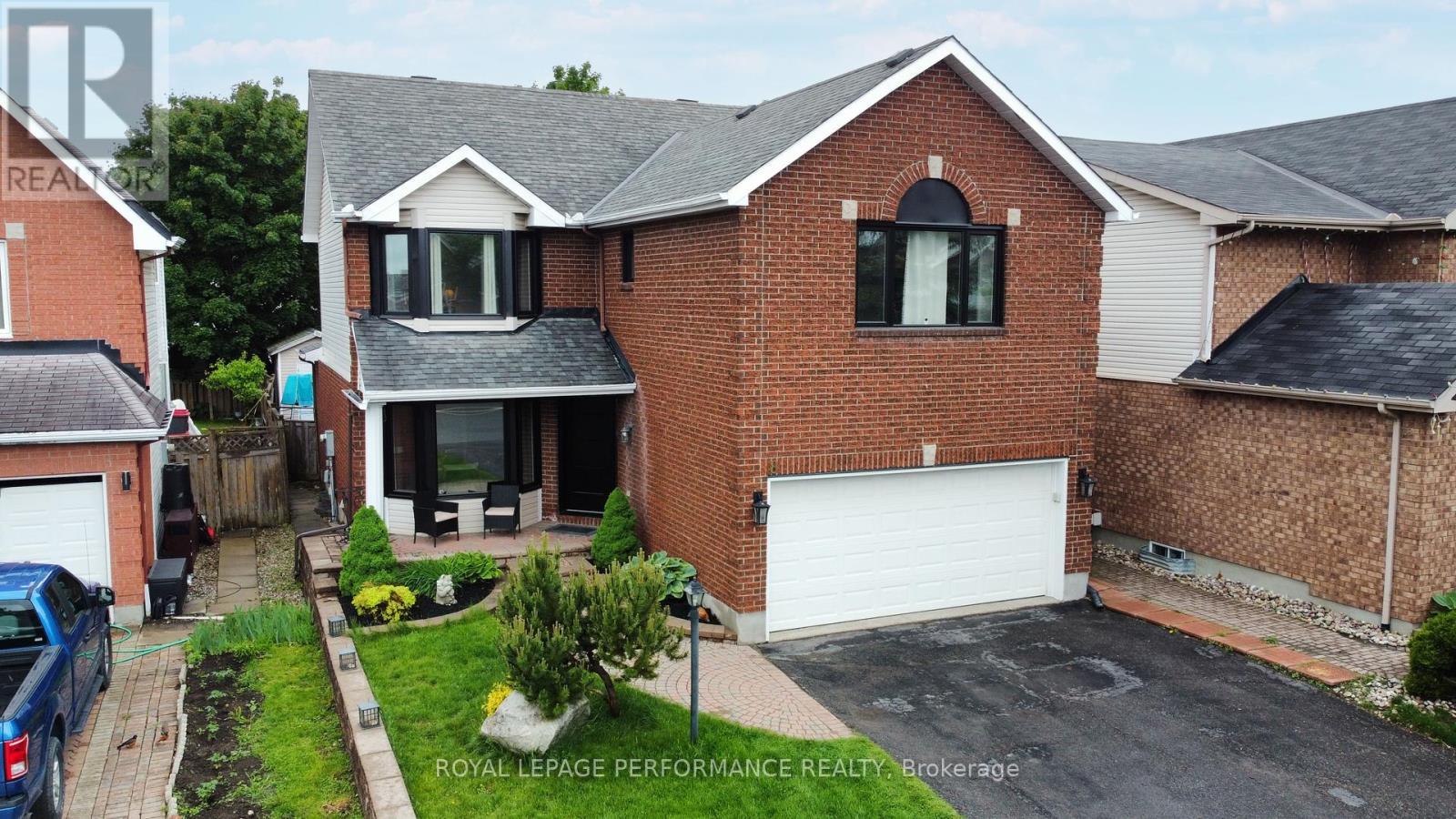 












8 MASONBROOK STREET

,
Ottawa,




Ontario
K2J4C4

