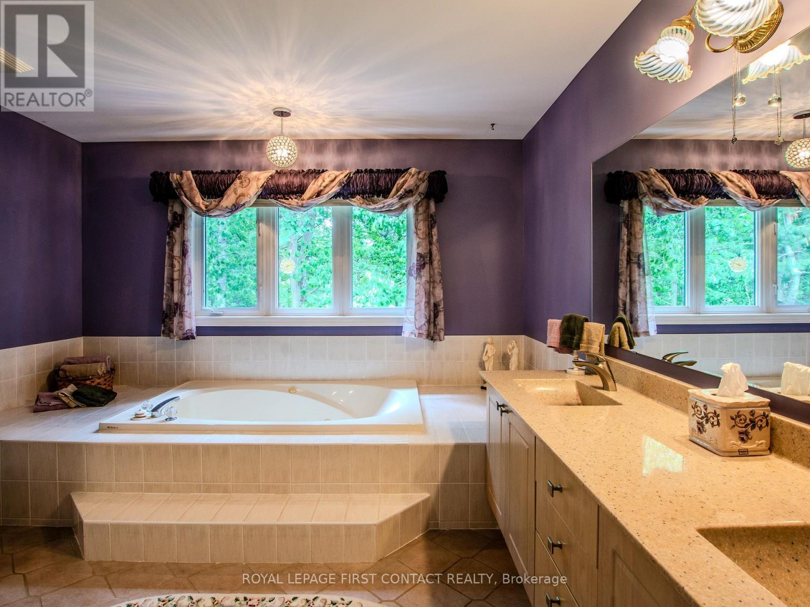 












68 ALANA DRIVE

,
Springwater,




Ontario
L9X0S1

