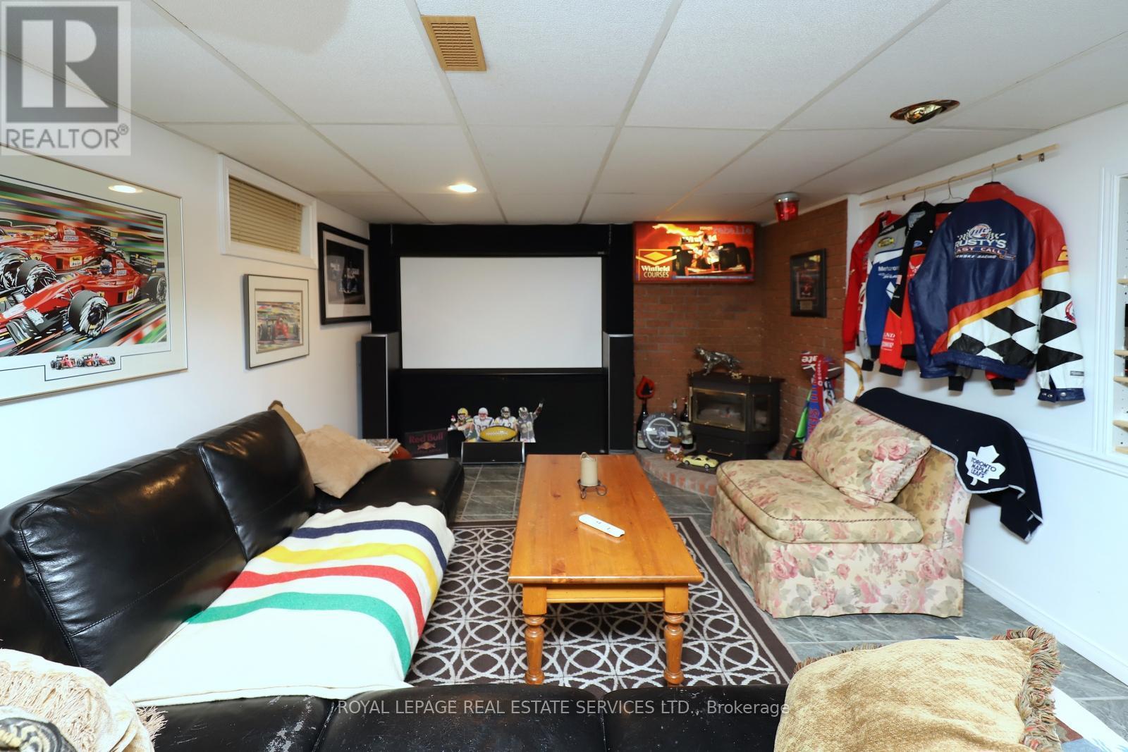 












167 OLIVER PLACE

,
Oakville,




Ontario
L6H1K9

