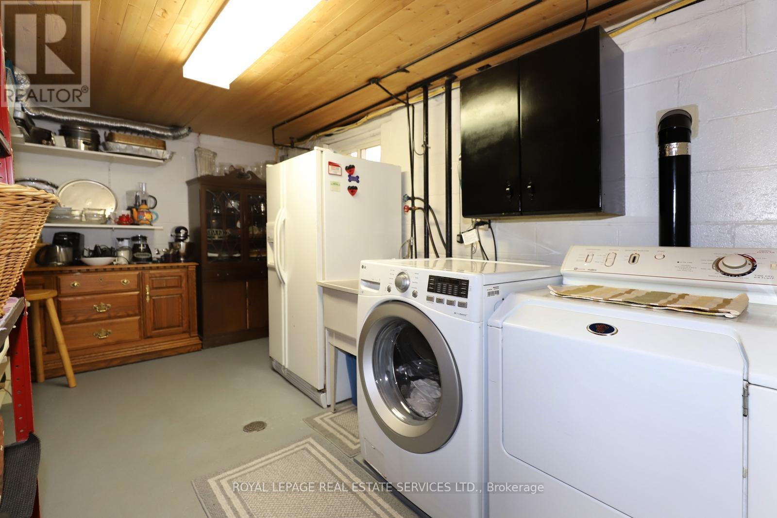 












167 OLIVER PLACE

,
Oakville,




Ontario
L6H1K9

