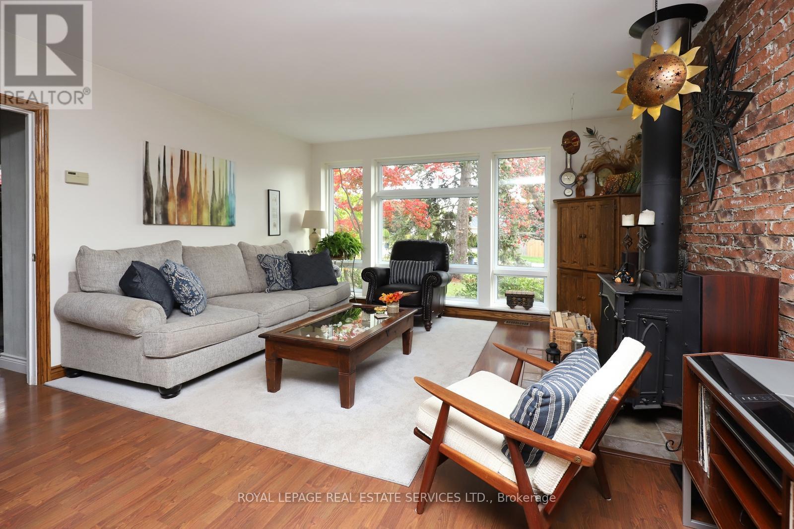 












167 OLIVER PLACE

,
Oakville,




Ontario
L6H1K9

