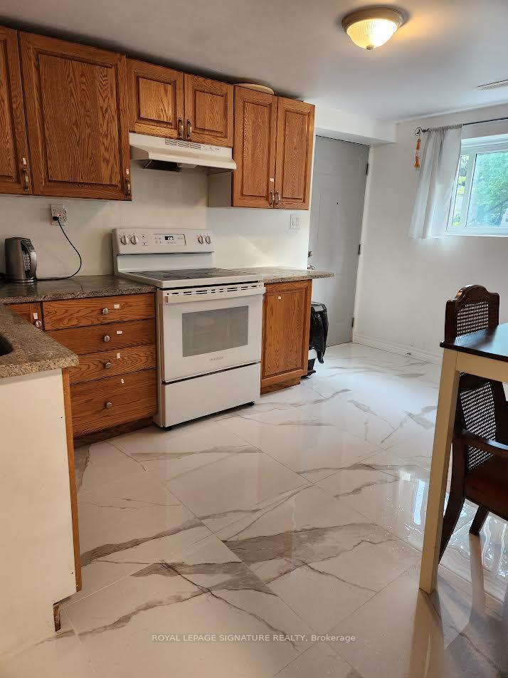 









406


Tamarack

Drive, Main,
Waterloo,




ON
N2L 4G6

