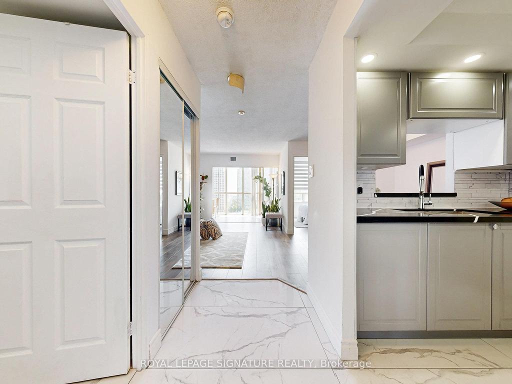 









265


Enfield

Place, 1501,
Mississauga,




ON
L5B 3Y7

