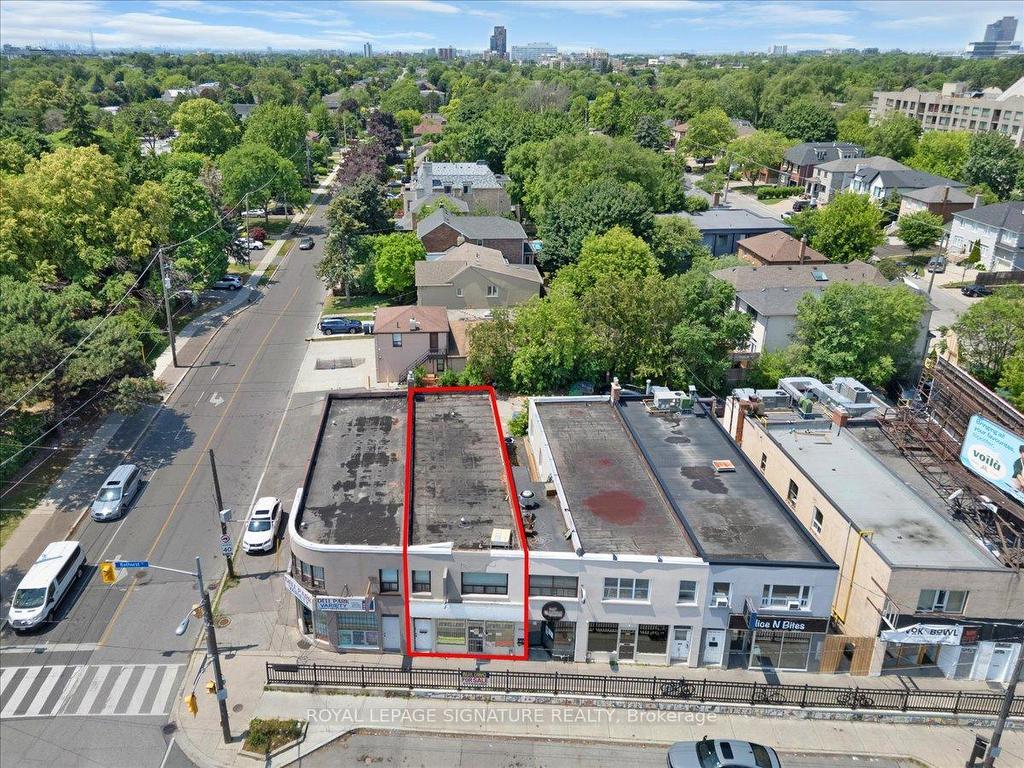 









3016


Bathurst

Street,
Toronto,




ON
M6B 3B6

