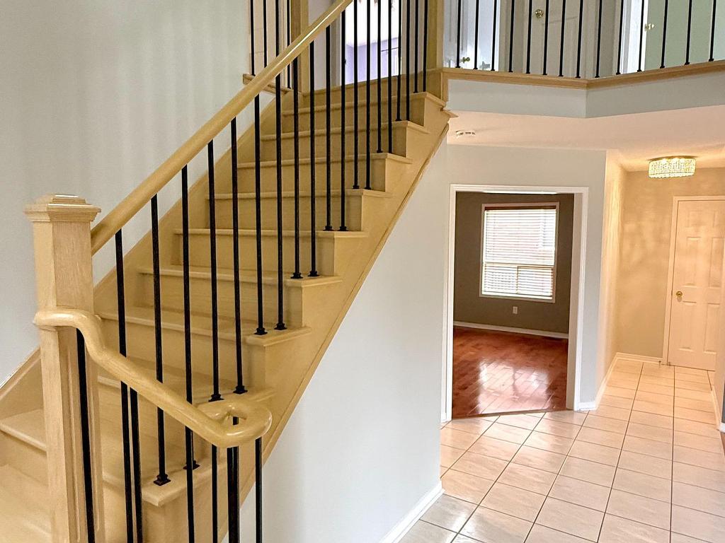 









3057


Country

Lane,
Whitby,




ON
L1R 1M3

