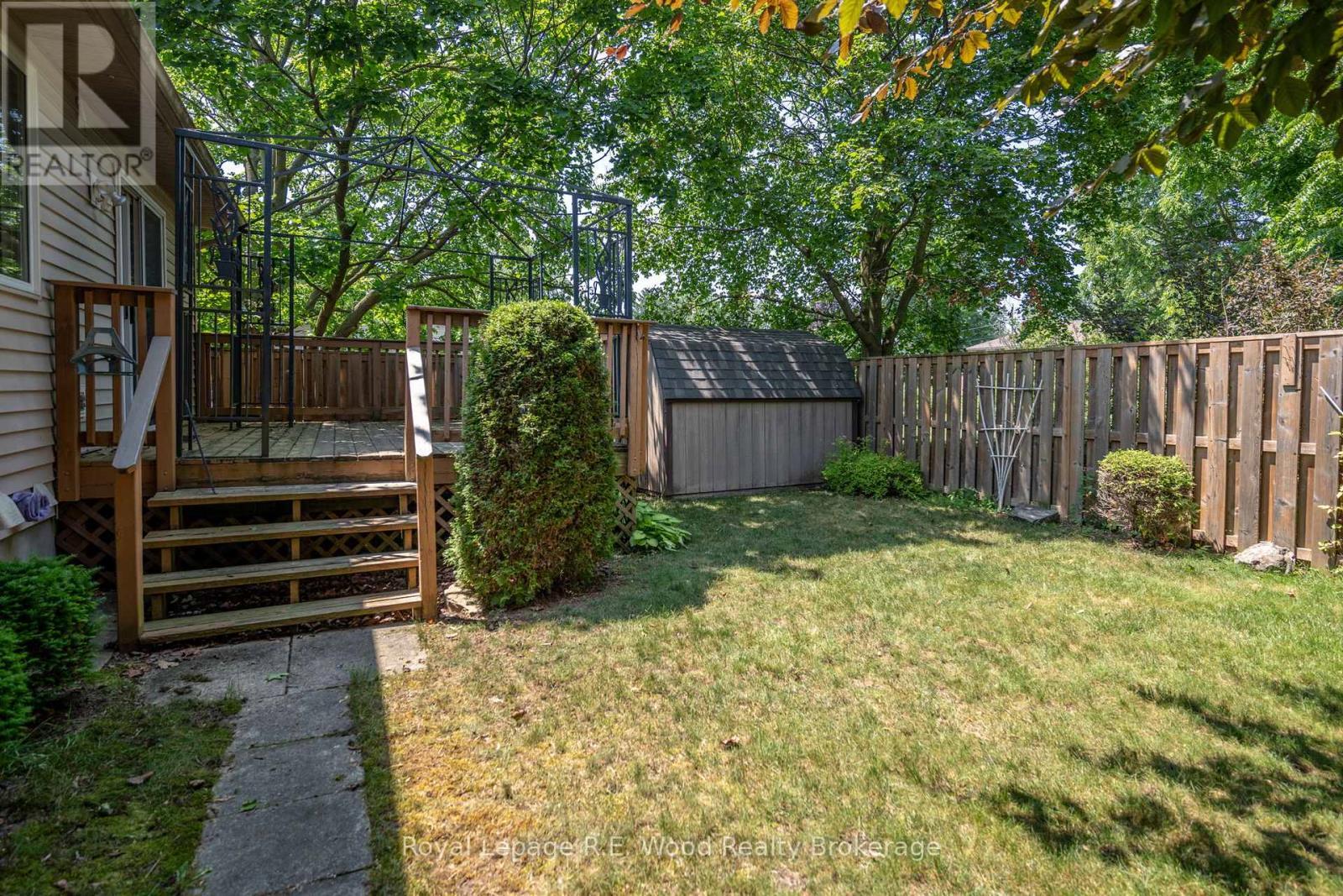 












9 ALEXANDER DRIVE

,
Aylmer,




Ontario
N5H3G4

