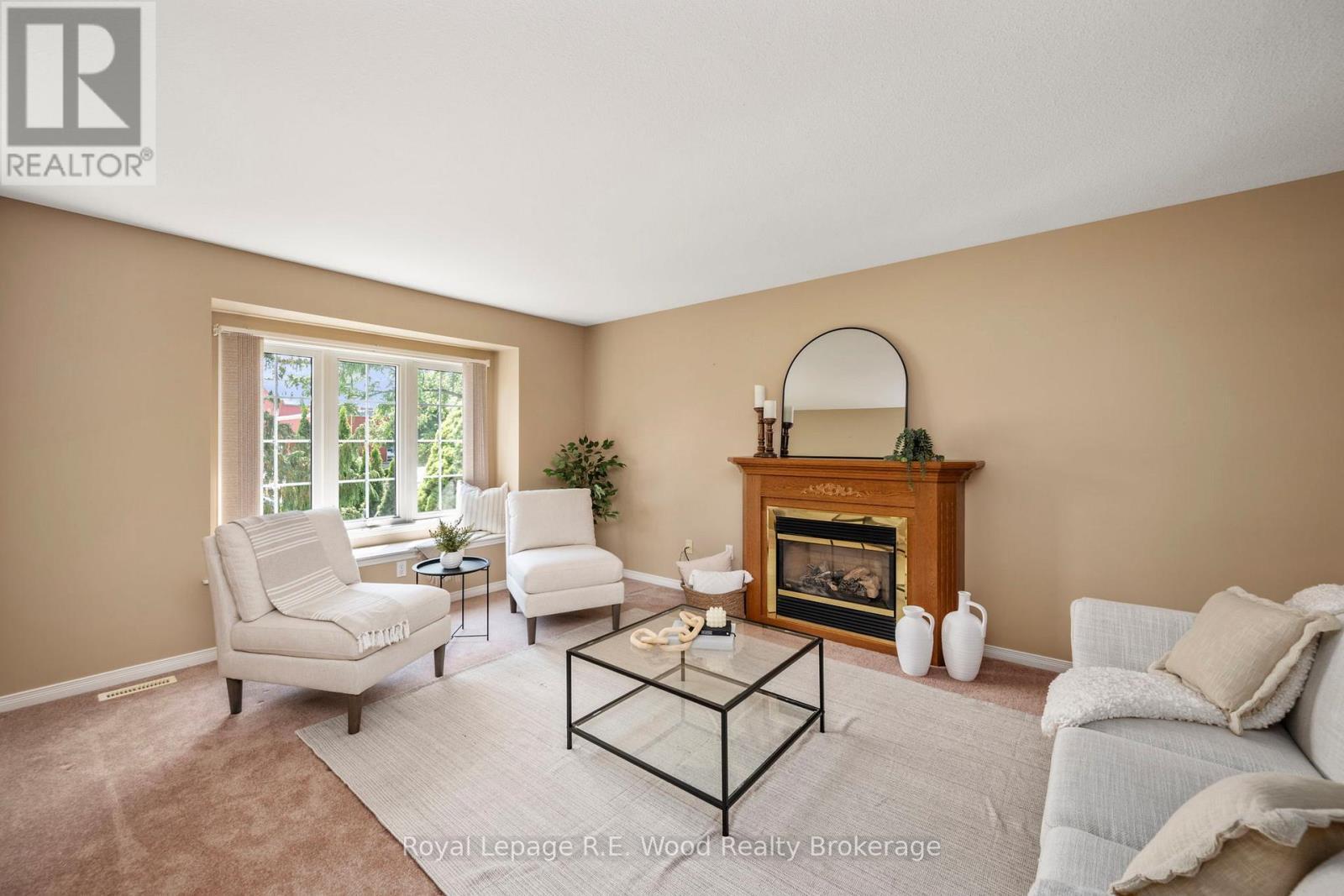












9 ALEXANDER DRIVE

,
Aylmer,




Ontario
N5H3G4

