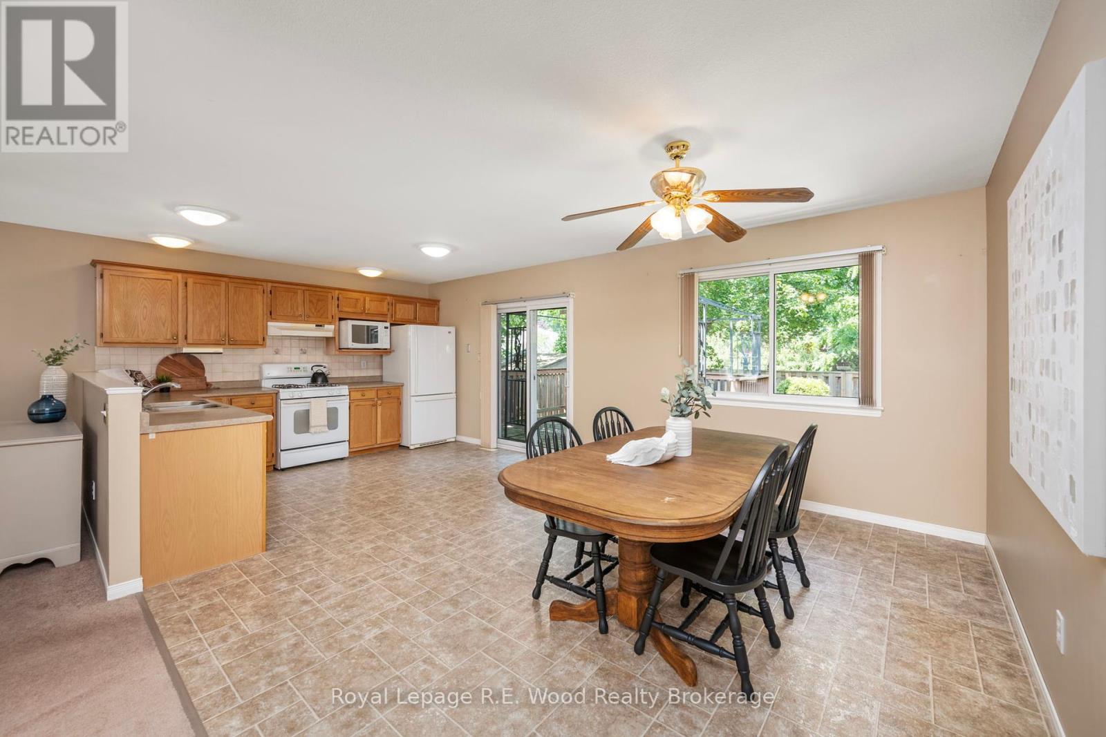












9 ALEXANDER DRIVE

,
Aylmer,




Ontario
N5H3G4

