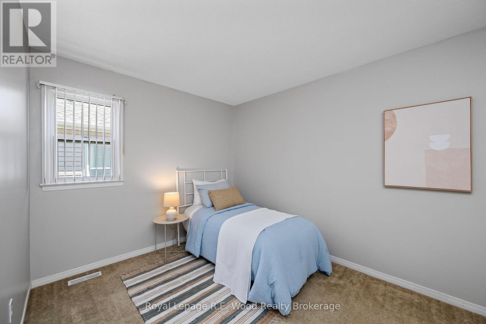 












9 ALEXANDER DRIVE

,
Aylmer,




Ontario
N5H3G4

