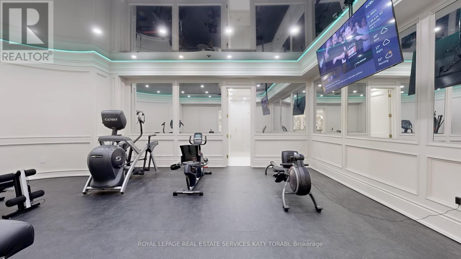 












8 HIGH POINT ROAD

,
Toronto,




Ontario
M3B2A4

