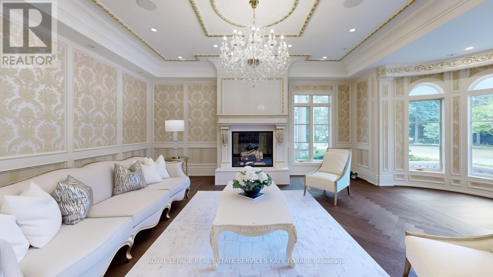 












8 HIGH POINT ROAD

,
Toronto,




Ontario
M3B2A4

