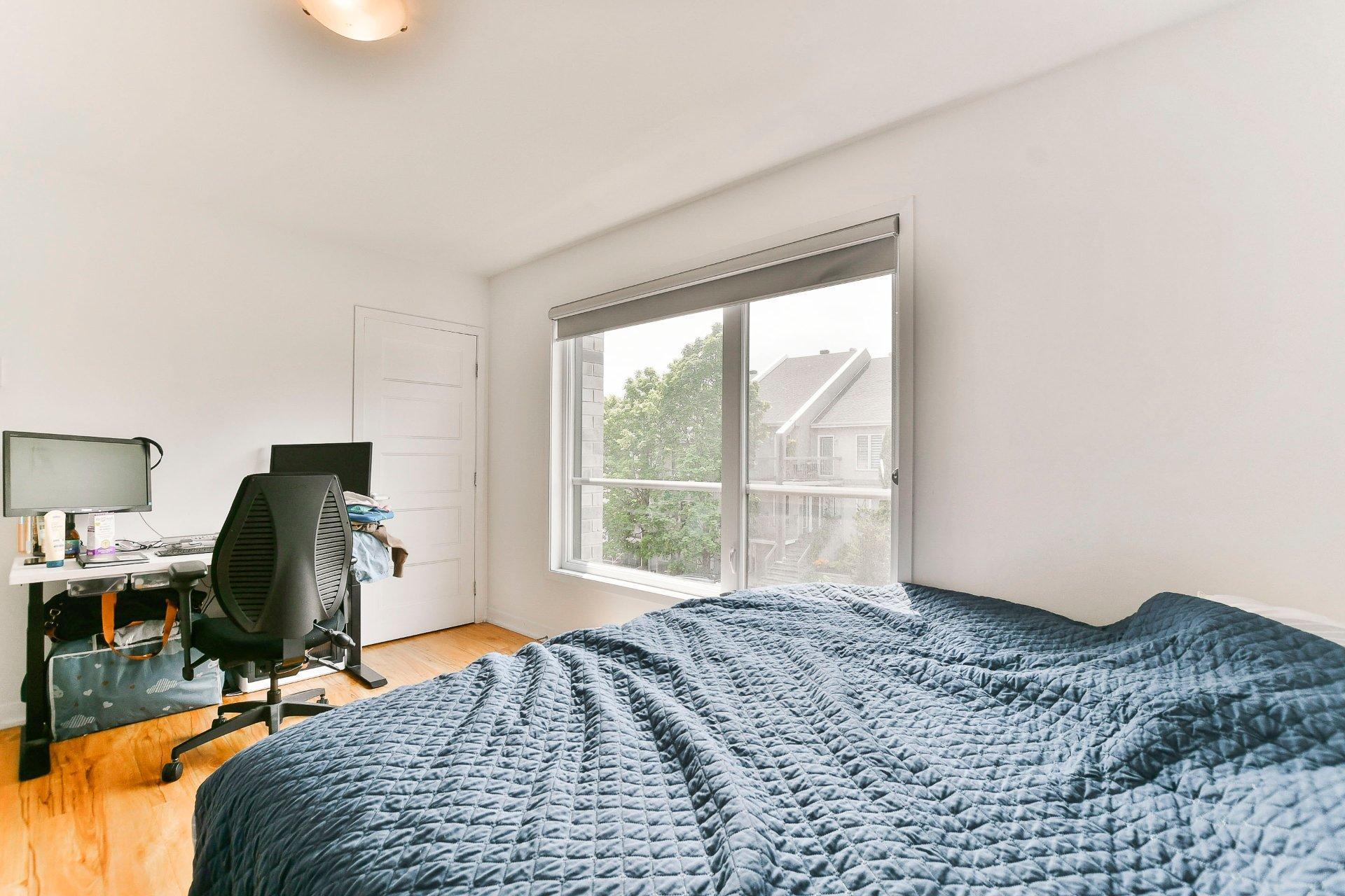 









199

 - 207


Boul. de Terrebonne

,
Terrebonne (Terrebonne),




QC
J6W6H7

