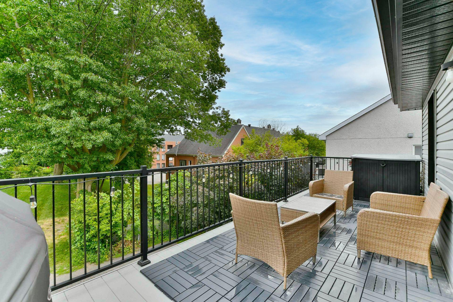 









199

 - 207


Boul. de Terrebonne

,
Terrebonne (Terrebonne),




QC
J6W6H7

