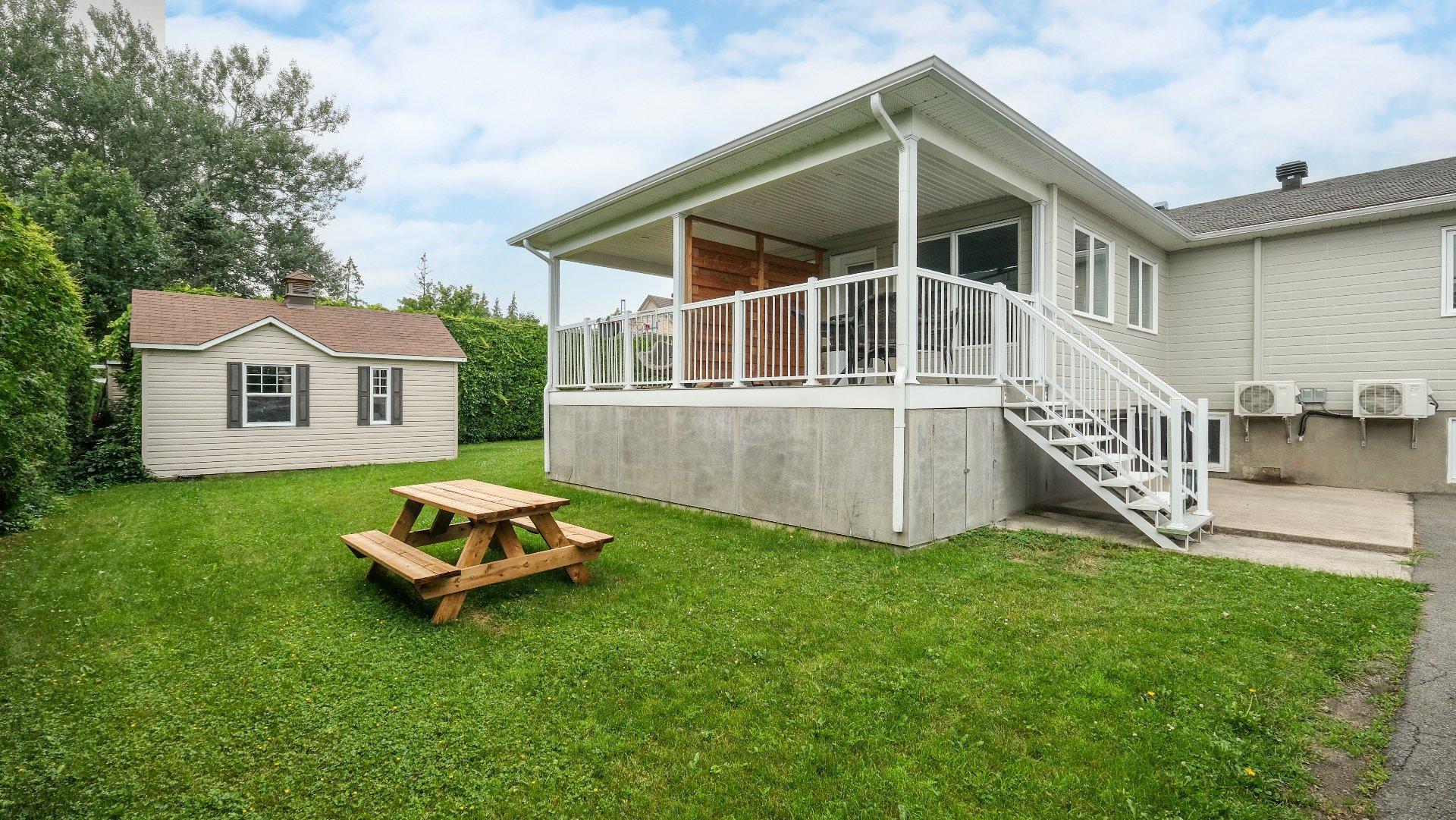 









222


Rue Blain

, 201,
Mont-Saint-Hilaire,




QC
J3H3B3

