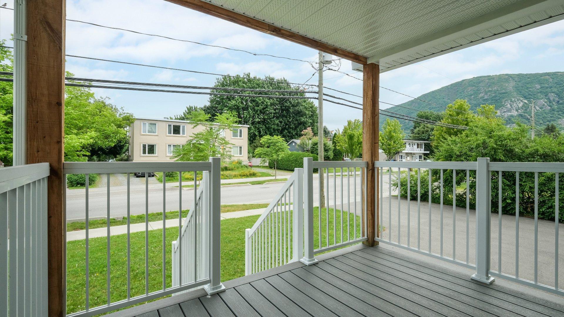 









222


Rue Blain

, 201,
Mont-Saint-Hilaire,




QC
J3H3B3

